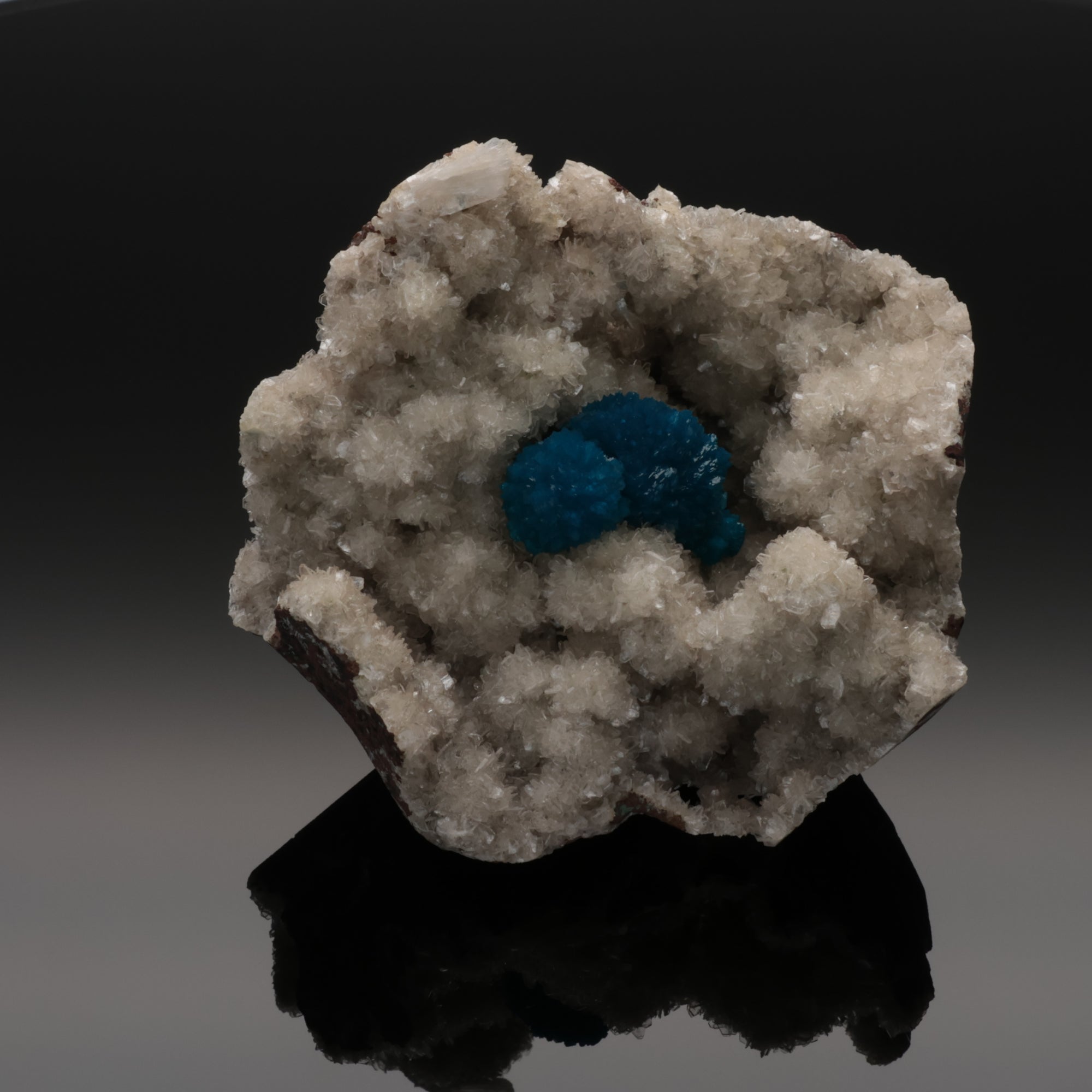 BLUE VAULT | Cavansit aus Maharashtra, Indien | 214 g | Unikat (#1038)