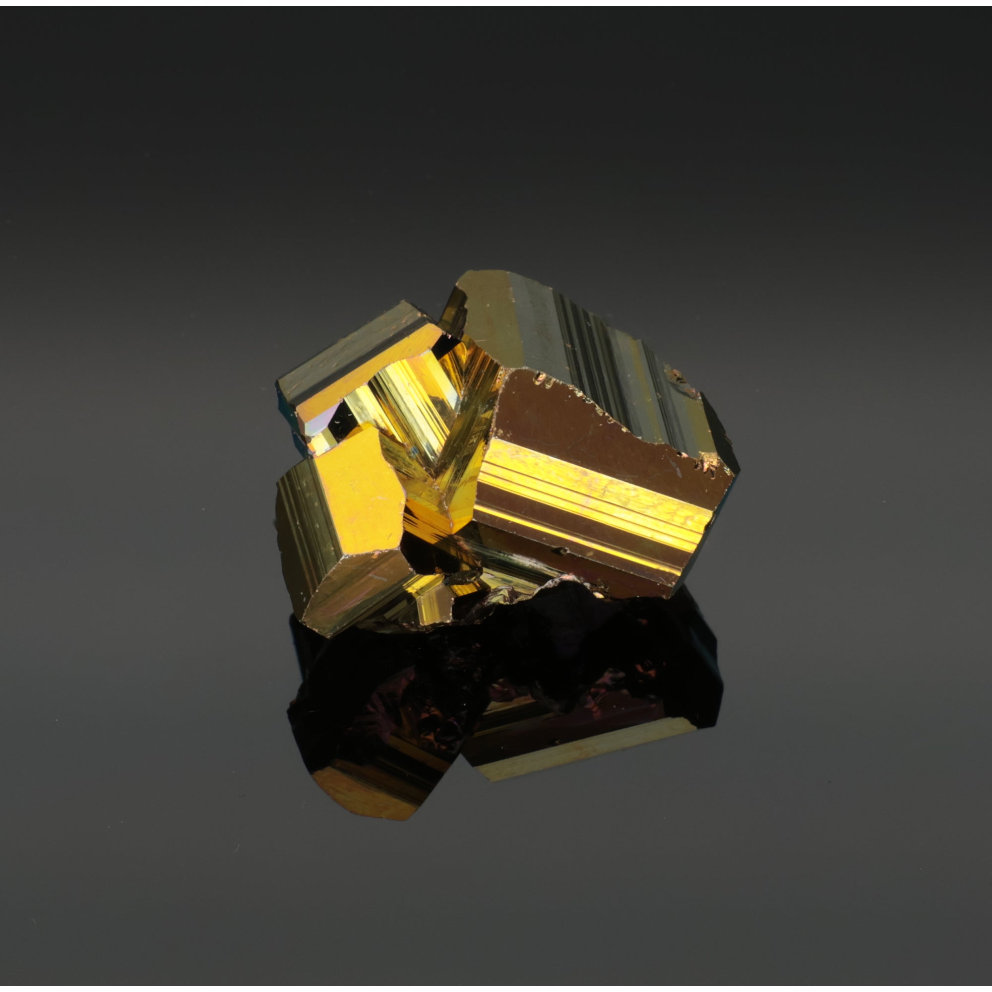 Mystic Pulse – Rainbow Pyrit aus Borneo, Indonesien – 44,74 g – Mineralien-Unikat (#1115)