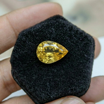 Geschliffene Beryll Edelstein