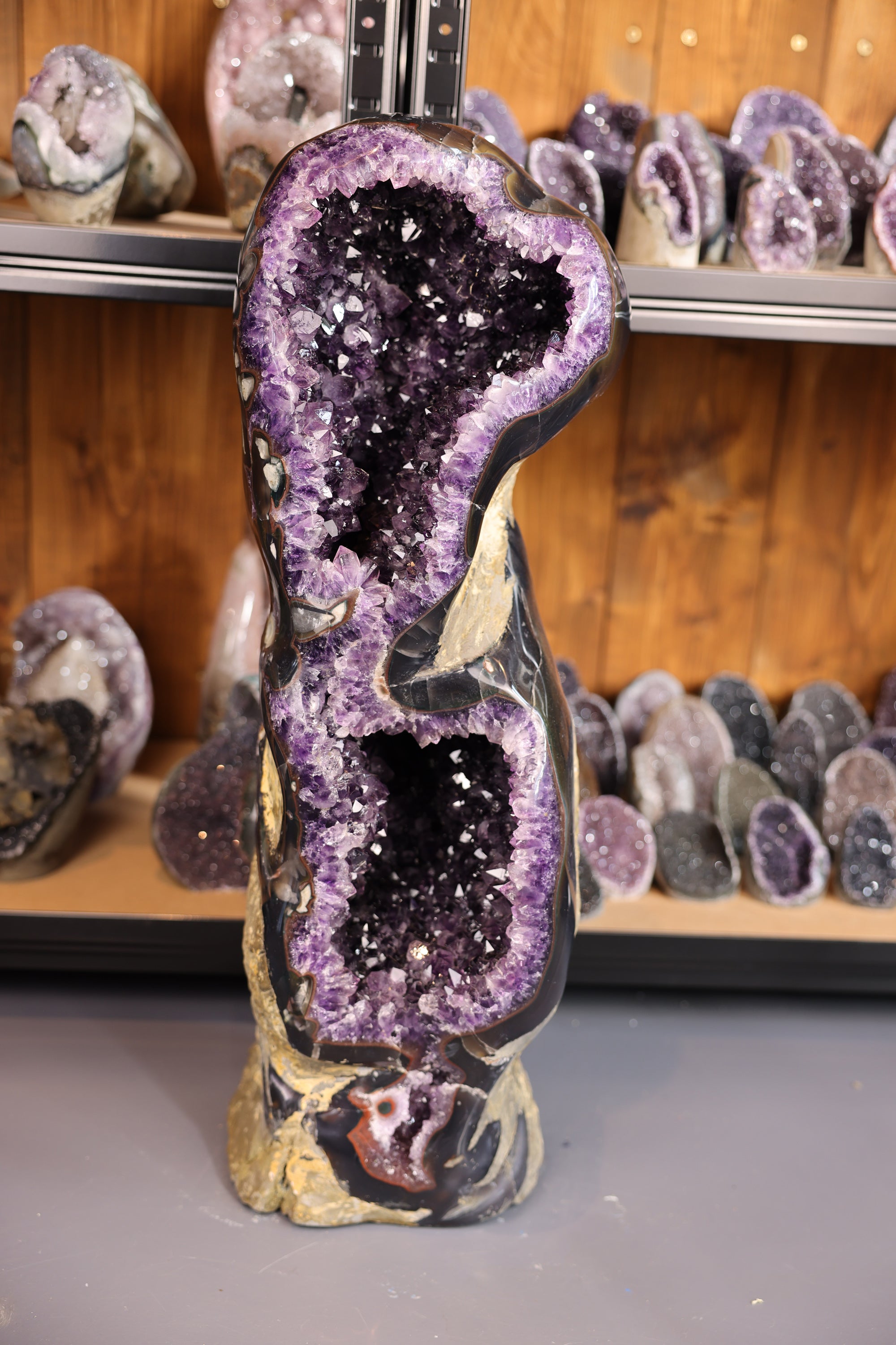 Amethyst Druse Uruguay 44,2 Kg - Sculpture Flow