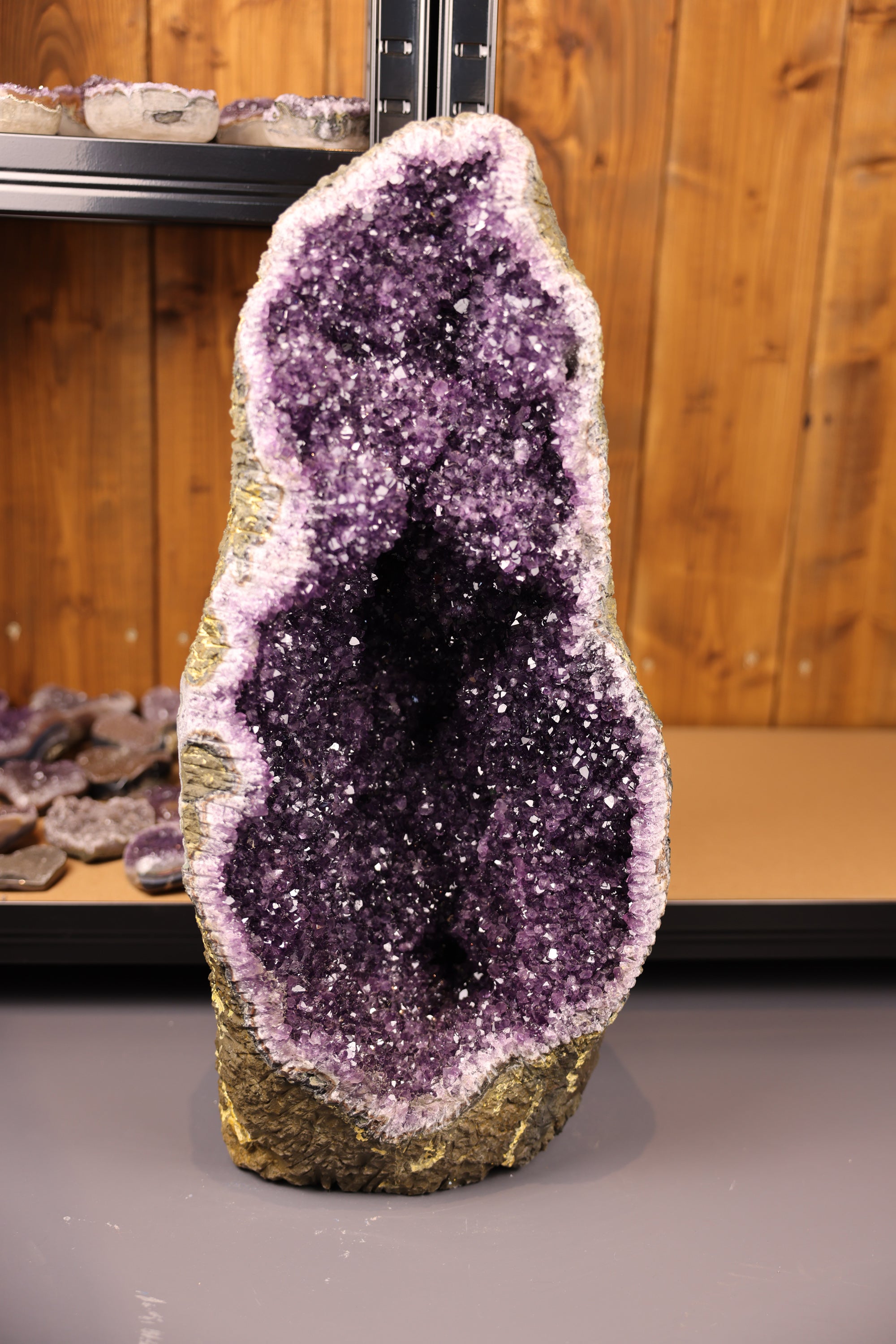 Amethyst Druse Uruguay 37,8 Kg - Twin Portal