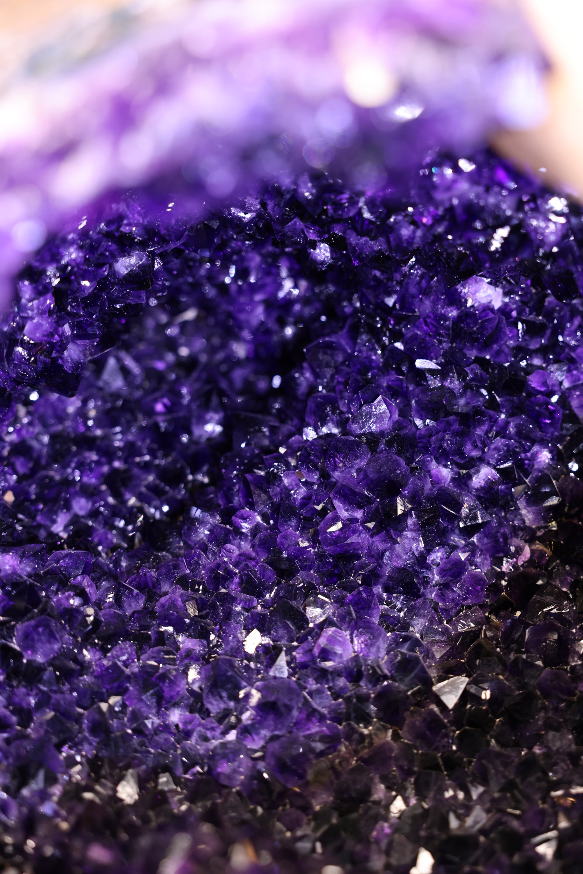 Große Amethyst Geode Uruguay 193 Kg - Deep Core
