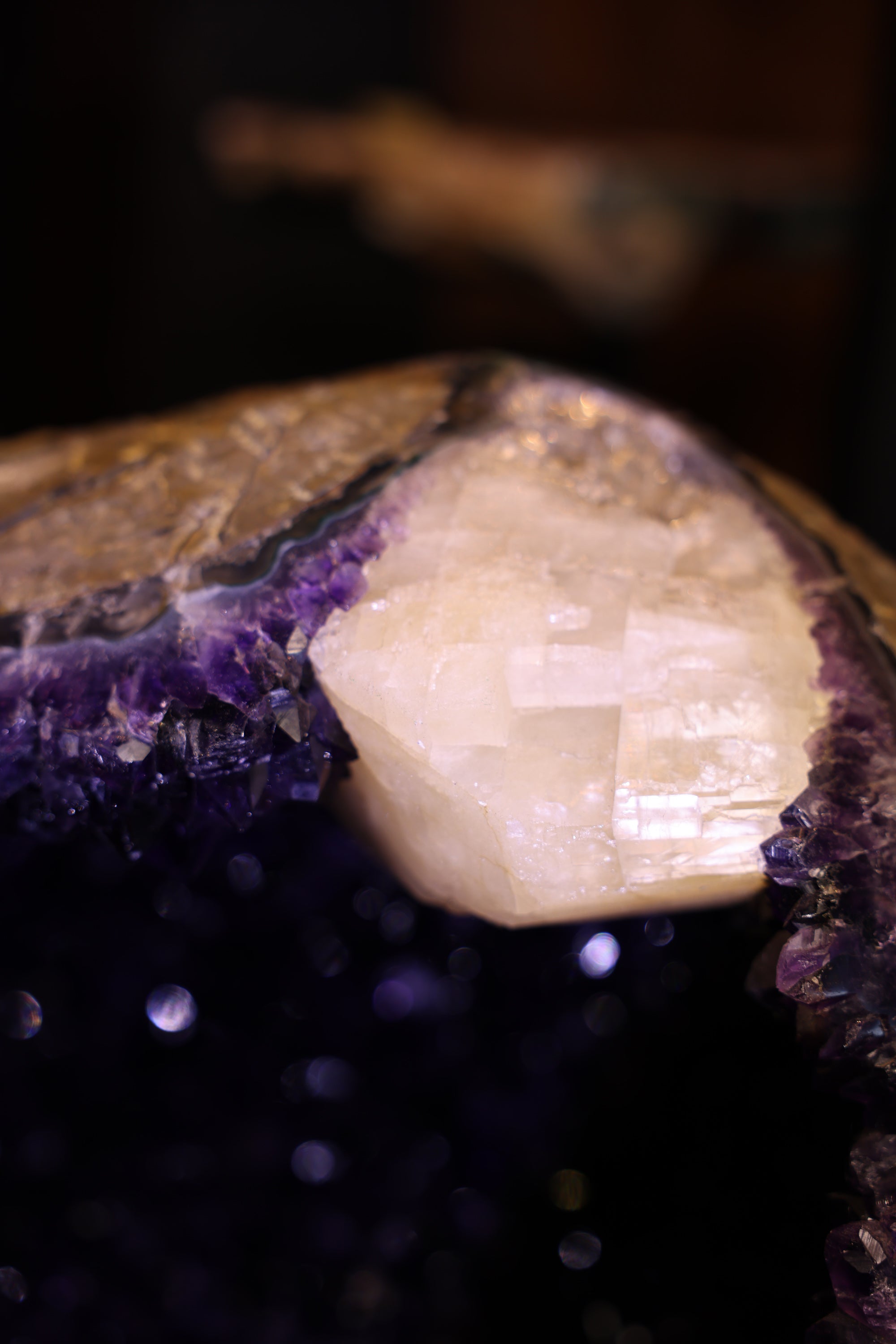 Große Amethyst Geode Uruguay 193 Kg - Deep Core