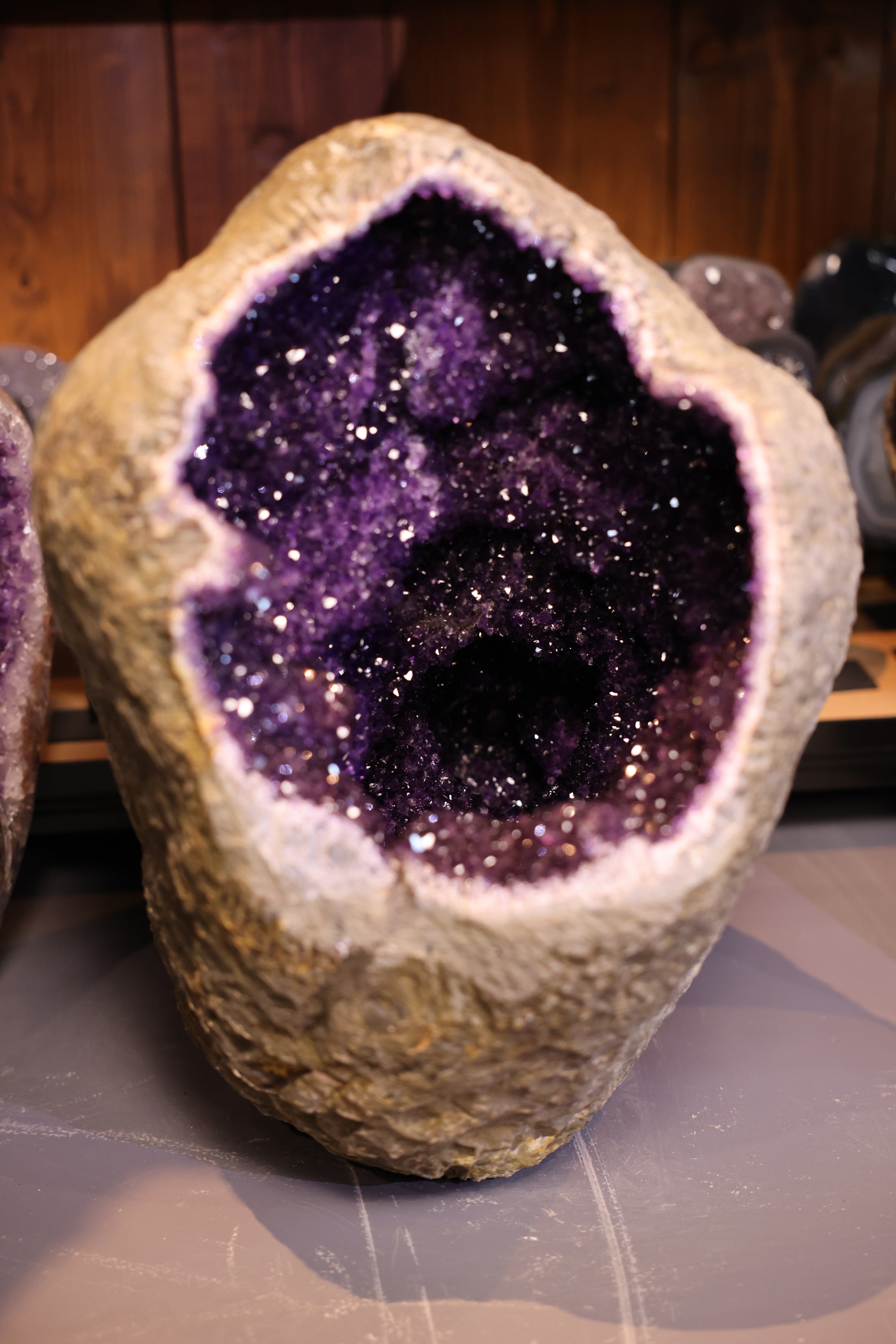 Amethyst Druse Uruguay 56,6 Kg - Cosmic Core