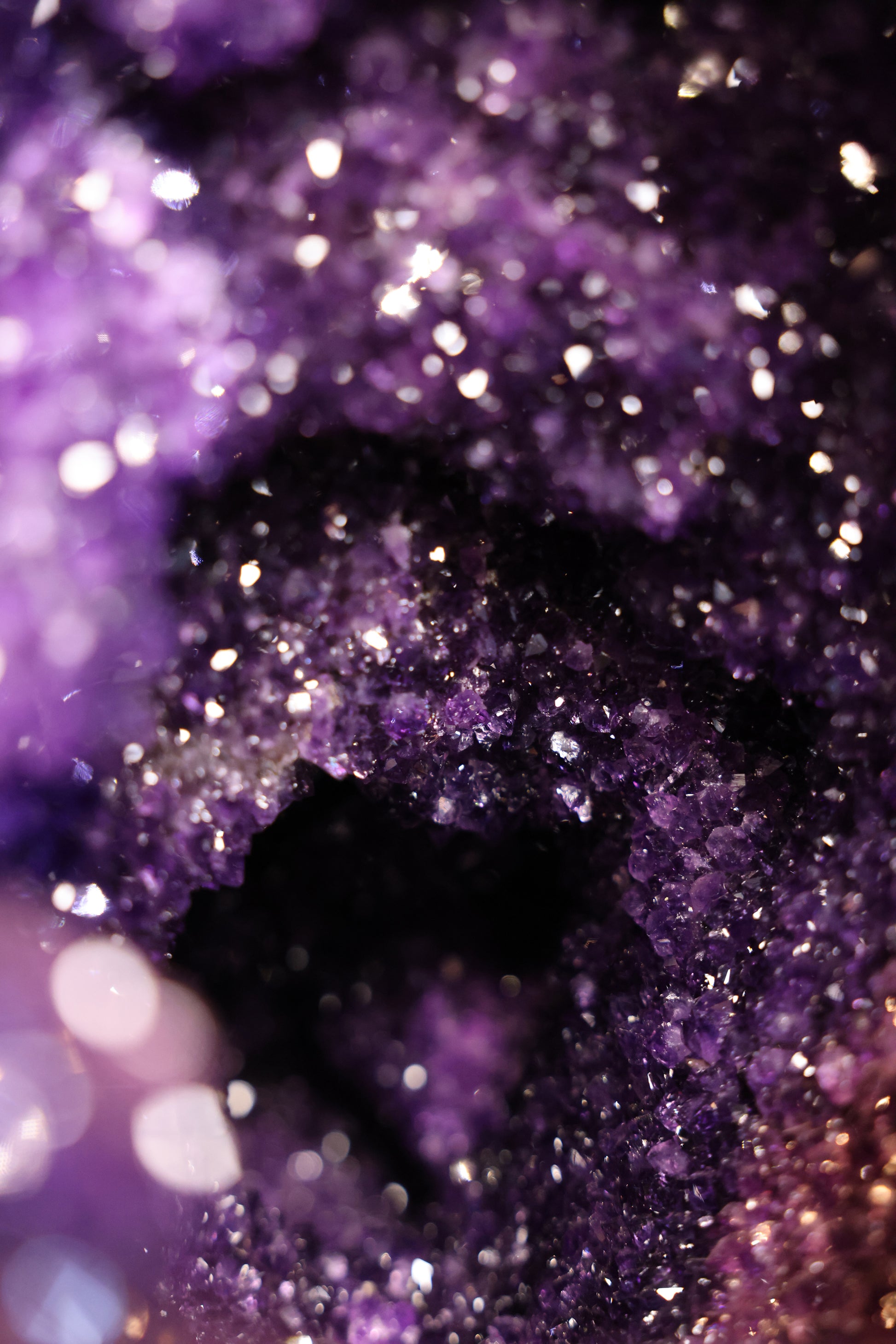 Amethyst Druse Uruguay 56,6 Kg - Cosmic Core