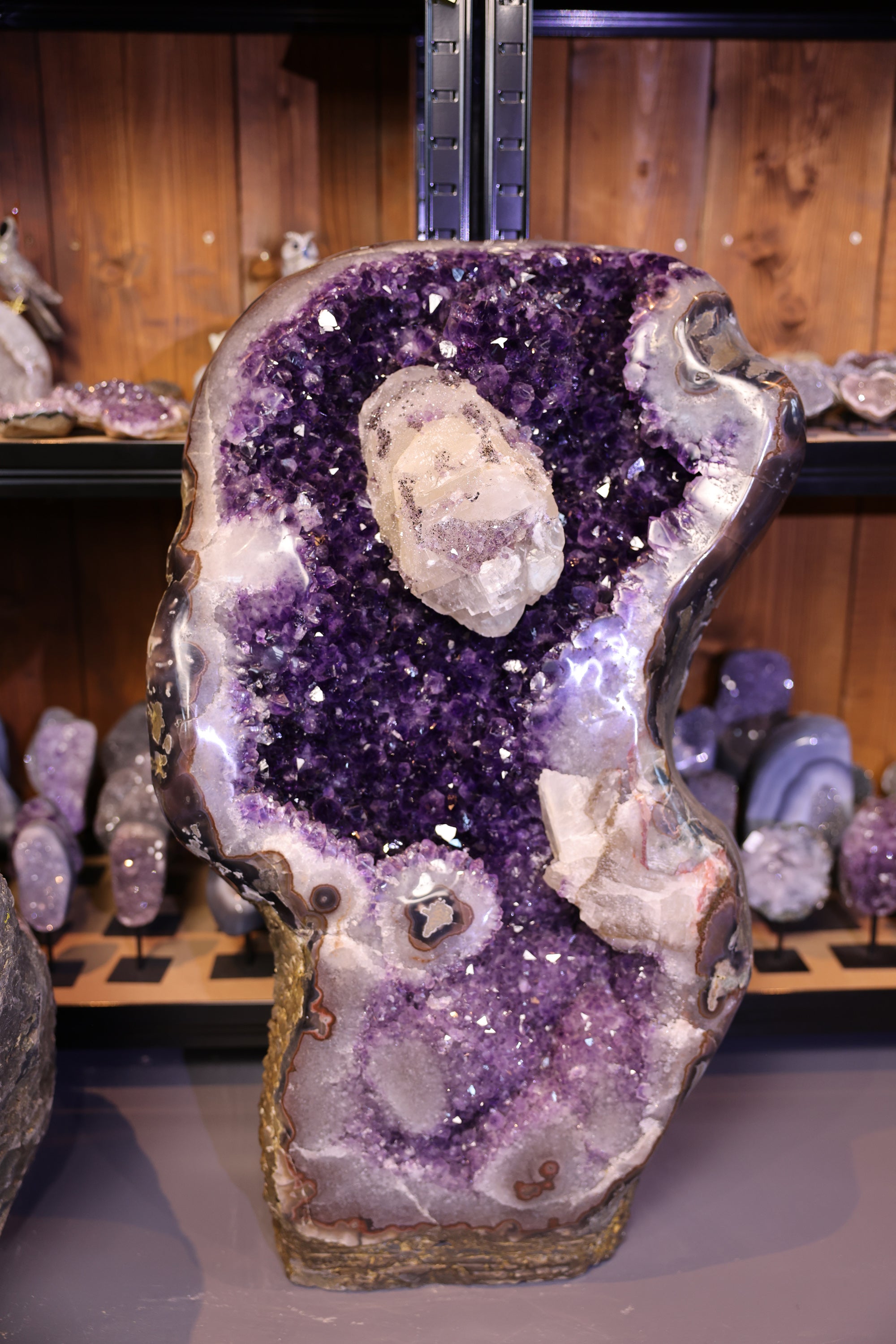 Amethyst Druse Uruguay 78,6 Kg - Crystal Eye Formation