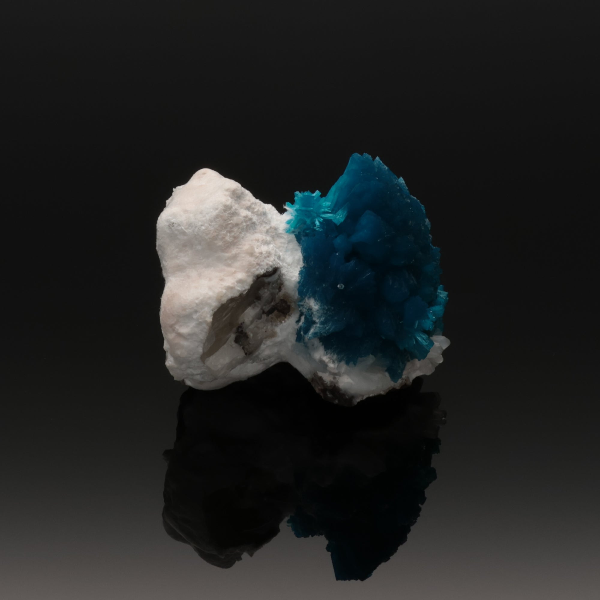 BLUE NOVA | Cavansit aus Maharashtra, Indien | 42 g | Unikat (#1030)