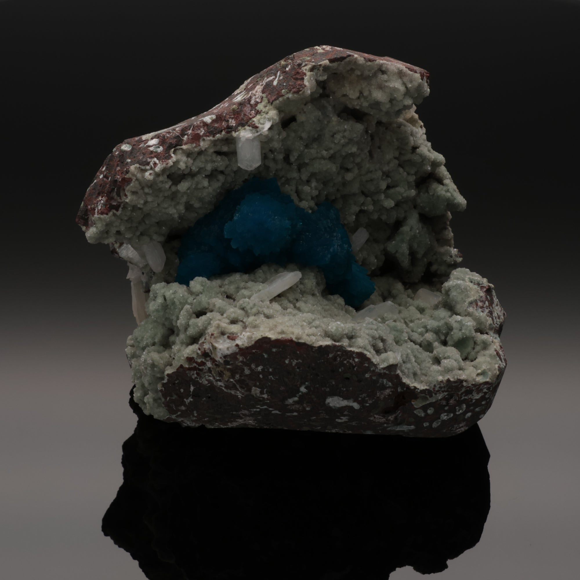 BLUE CAVE | Cavansit aus Maharashtra, Indien | 381 g | Unikat (#1037)