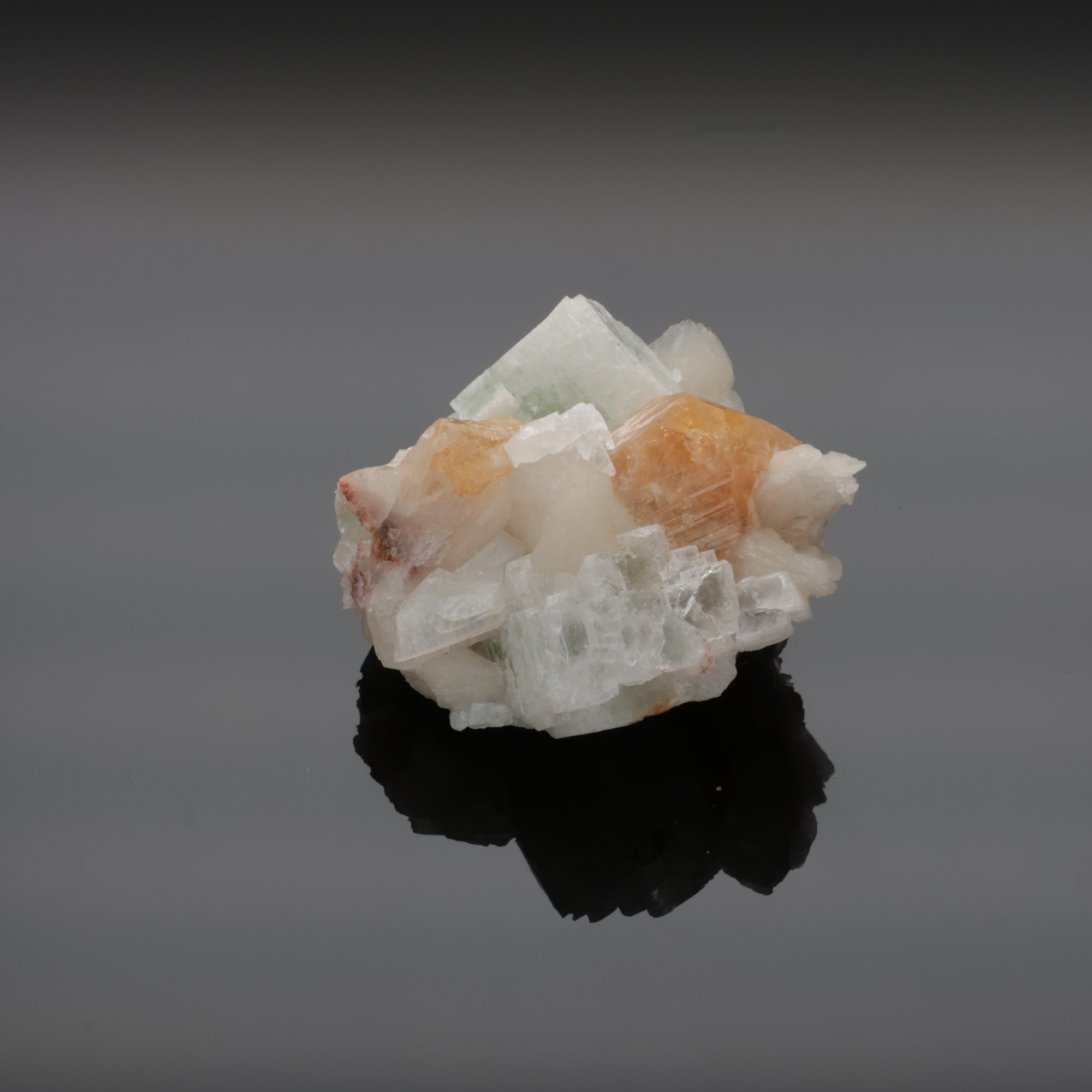 PEACH MINT | Grüner Apophyllit mit Stilbit aus Maharashtra | 129 g | Unikat (#1080)