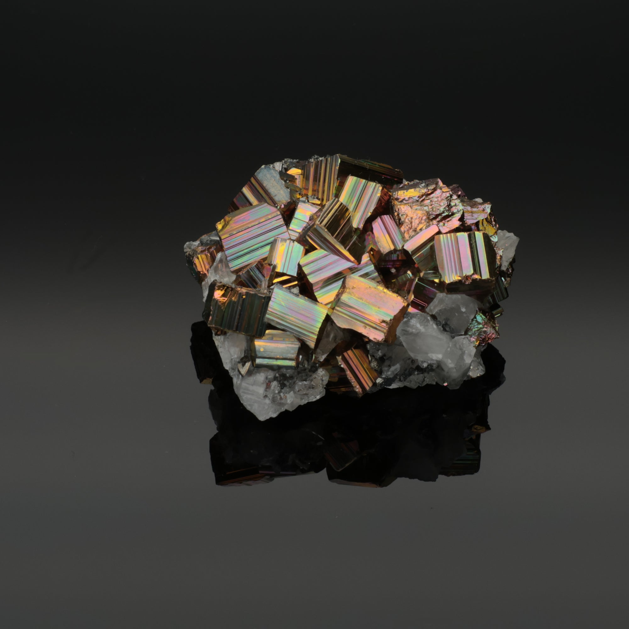 Neon Forge – Rainbow Pyrit aus Borneo, Indonesien – 103,51 g – Mineralien-Unikat (#1076)