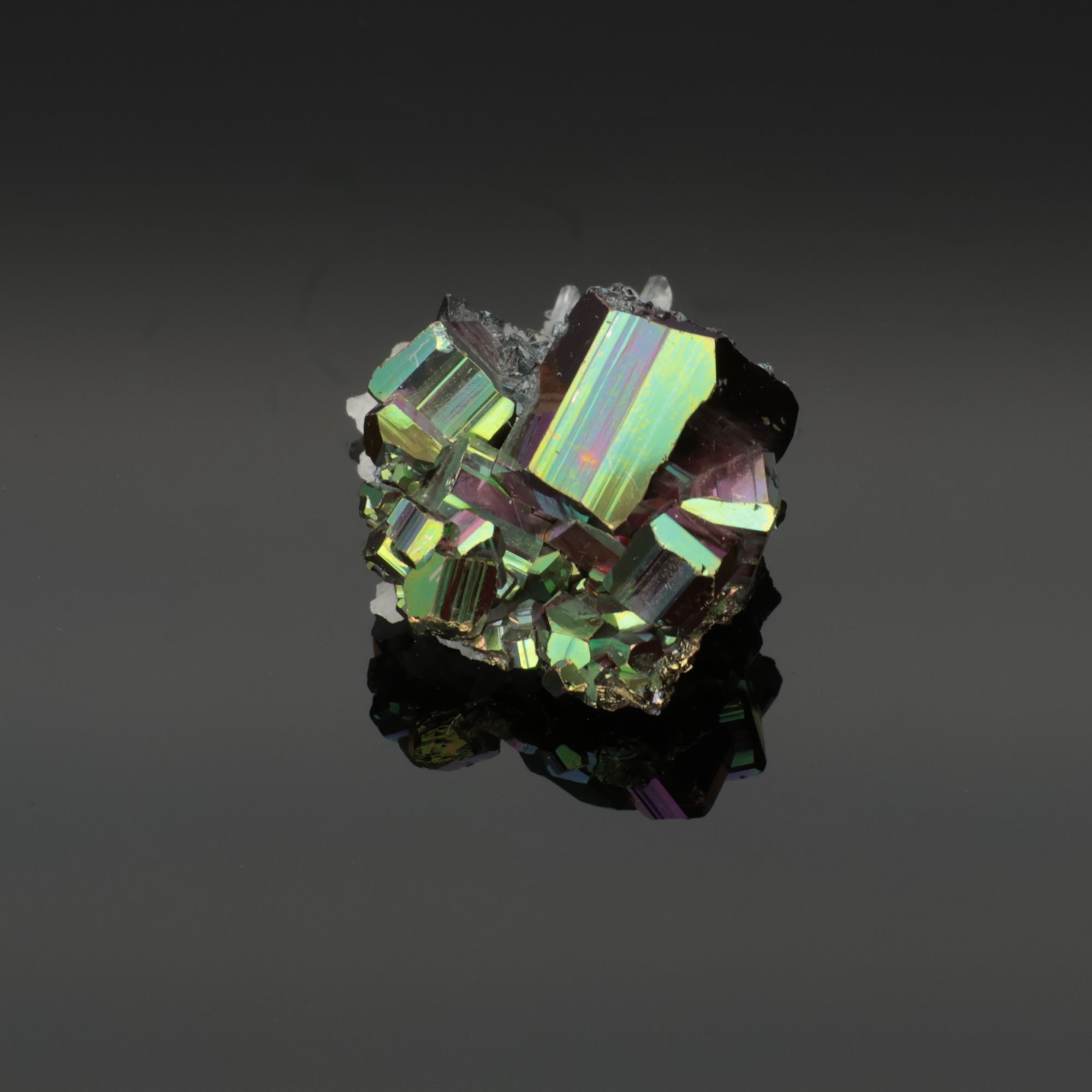 Nova Shard – Rainbow Pyrit aus Borneo, Indonesien – 27,6 g – Mineralien-Unikat (#1106)