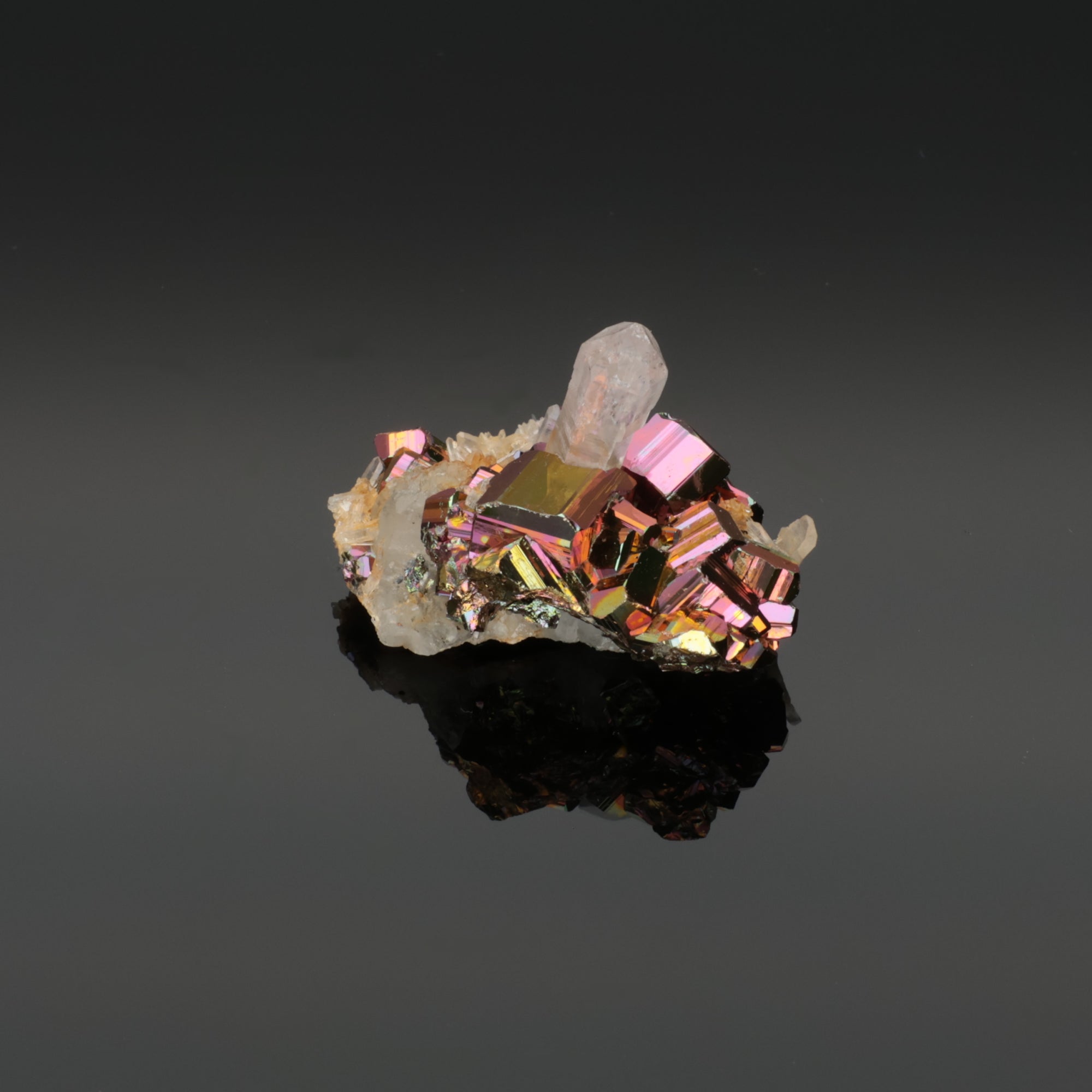 Aurora Fragment – Rainbow Pyrit aus Borneo, Indonesien – 15,98 g – Mineralien-Unikat (#1109)