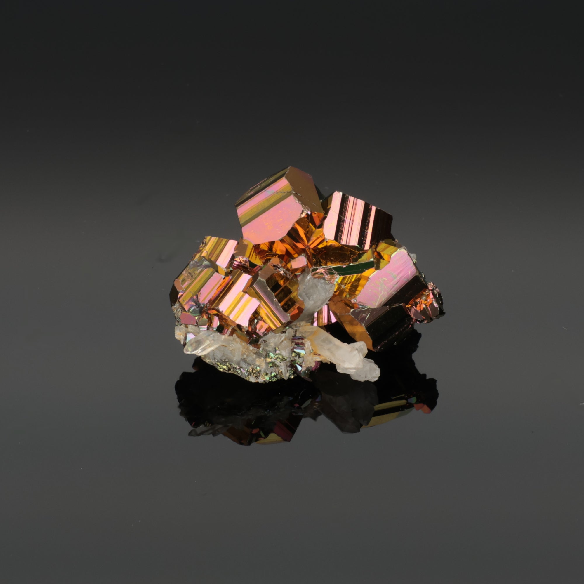 Nova Fragment – Rainbow Pyrit aus Borneo, Indonesien – 25,86 g – Mineralien-Unikat (#1117)