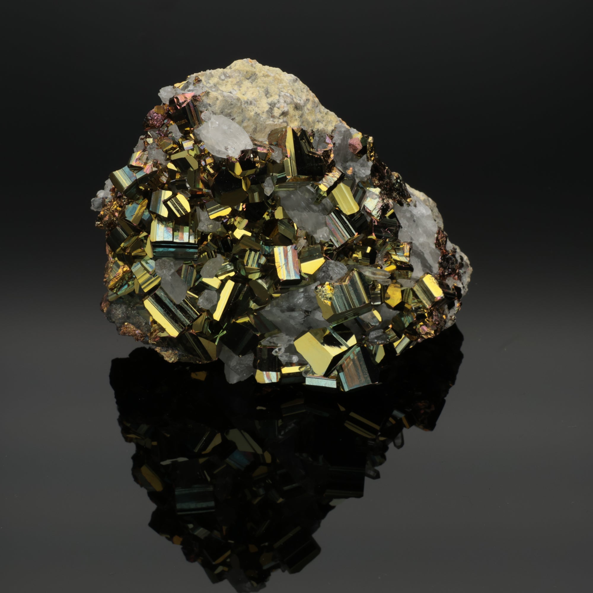 Obsidian Pulse – Rainbow Pyrit aus Borneo, Indonesien – 337 g – Mineralien-Unikat (#1081)