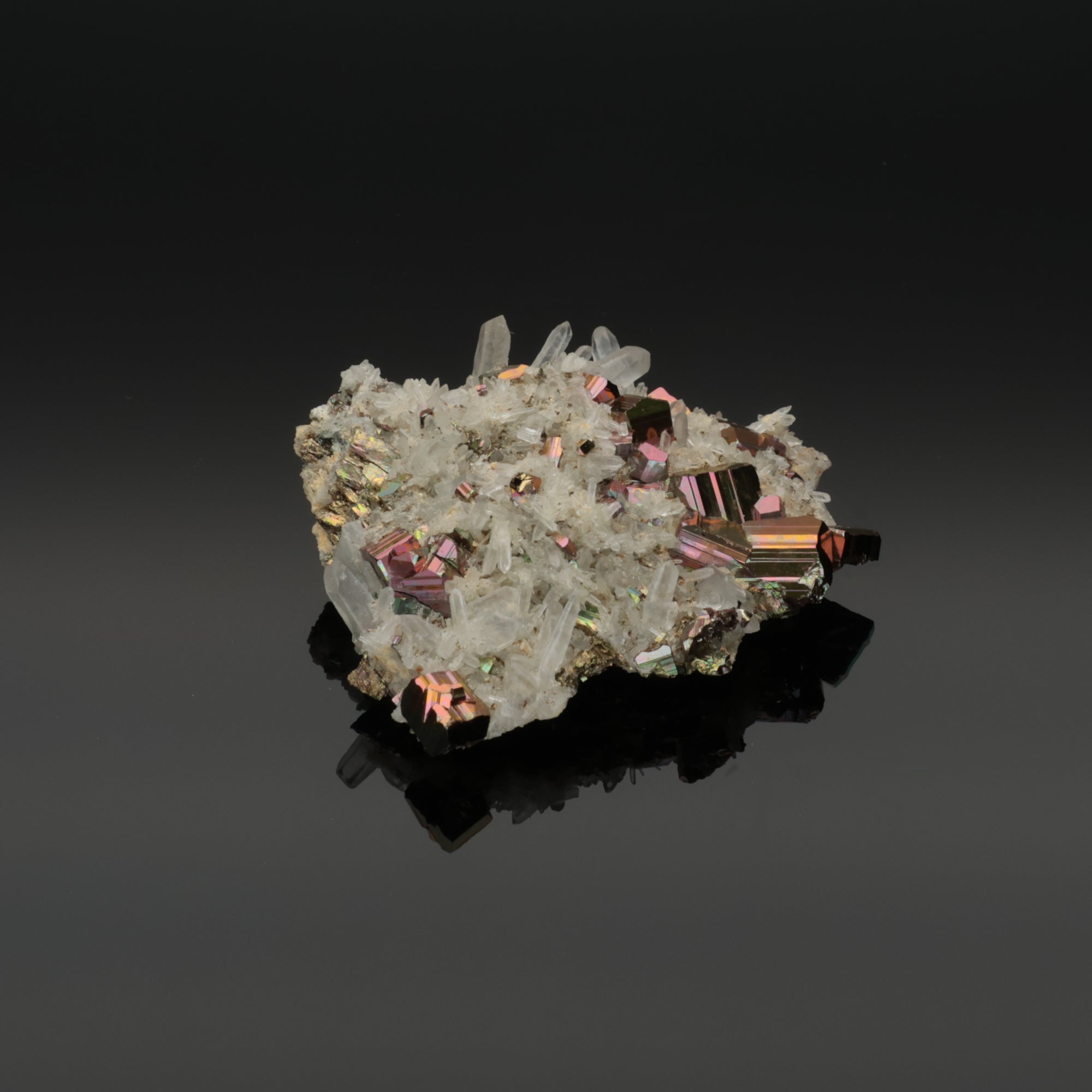 Neon Ember – Rainbow Pyrit aus Borneo, Indonesien – 44,29 g – Mineralien-Unikat (#1095)