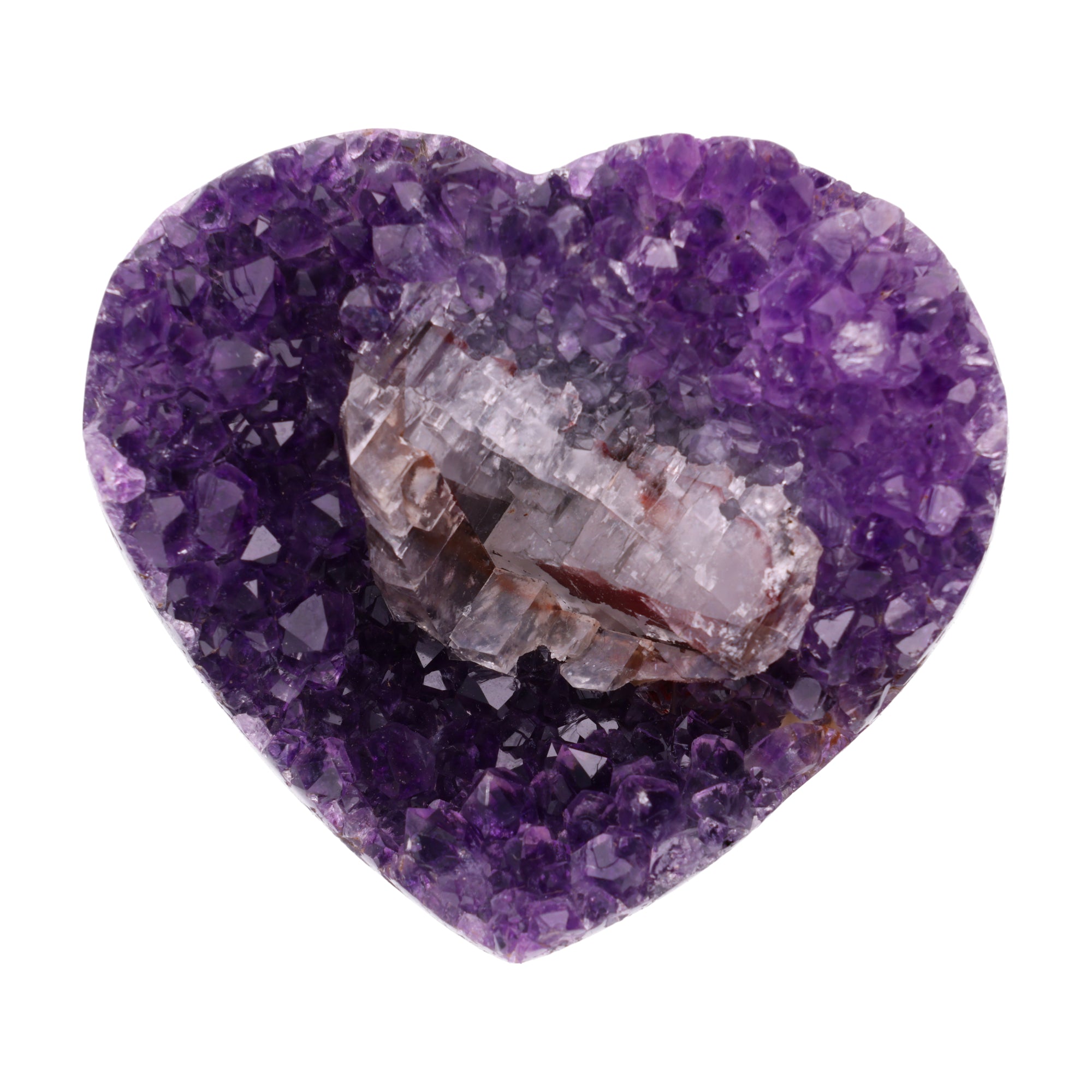 Poliertes Amethyst - Herz aus Uruguay mit natürlicher Kristalldruse und weißen Calcitkristallen im inneren.