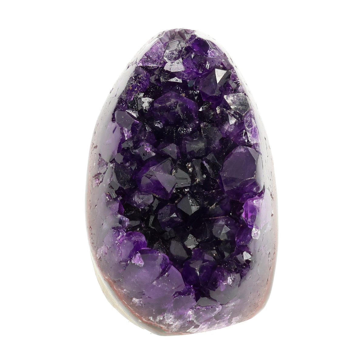 Mehrere hochwertige Amethyst Mini Cut Bases aus Uruguay mit dicht gewachsenen, tiefvioletten Kristallen auf einer Präsentationsfläche.