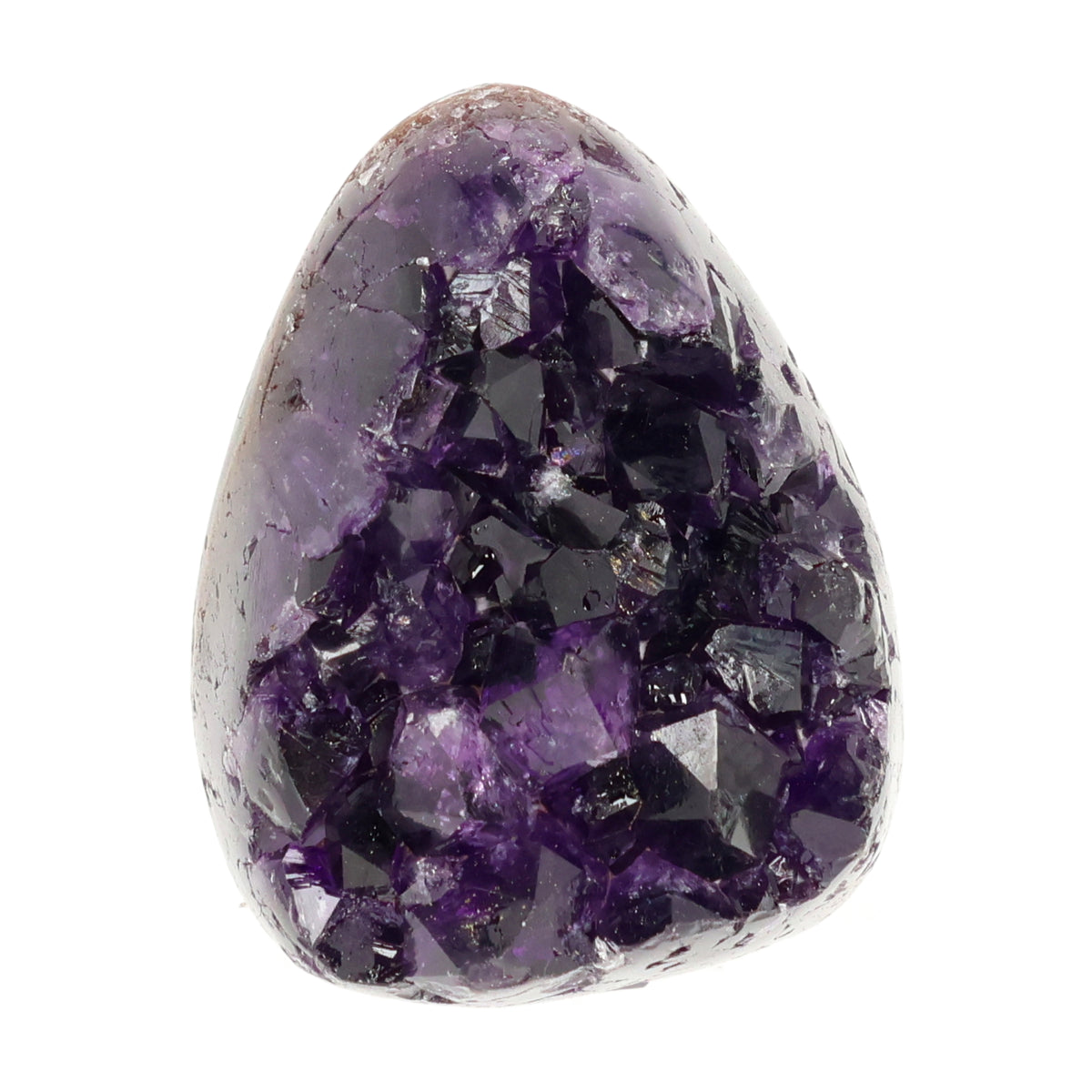 Mehrere hochwertige Amethyst Mini Cut Bases aus Uruguay mit dicht gewachsenen, tiefvioletten Kristallen auf einer Präsentationsfläche.