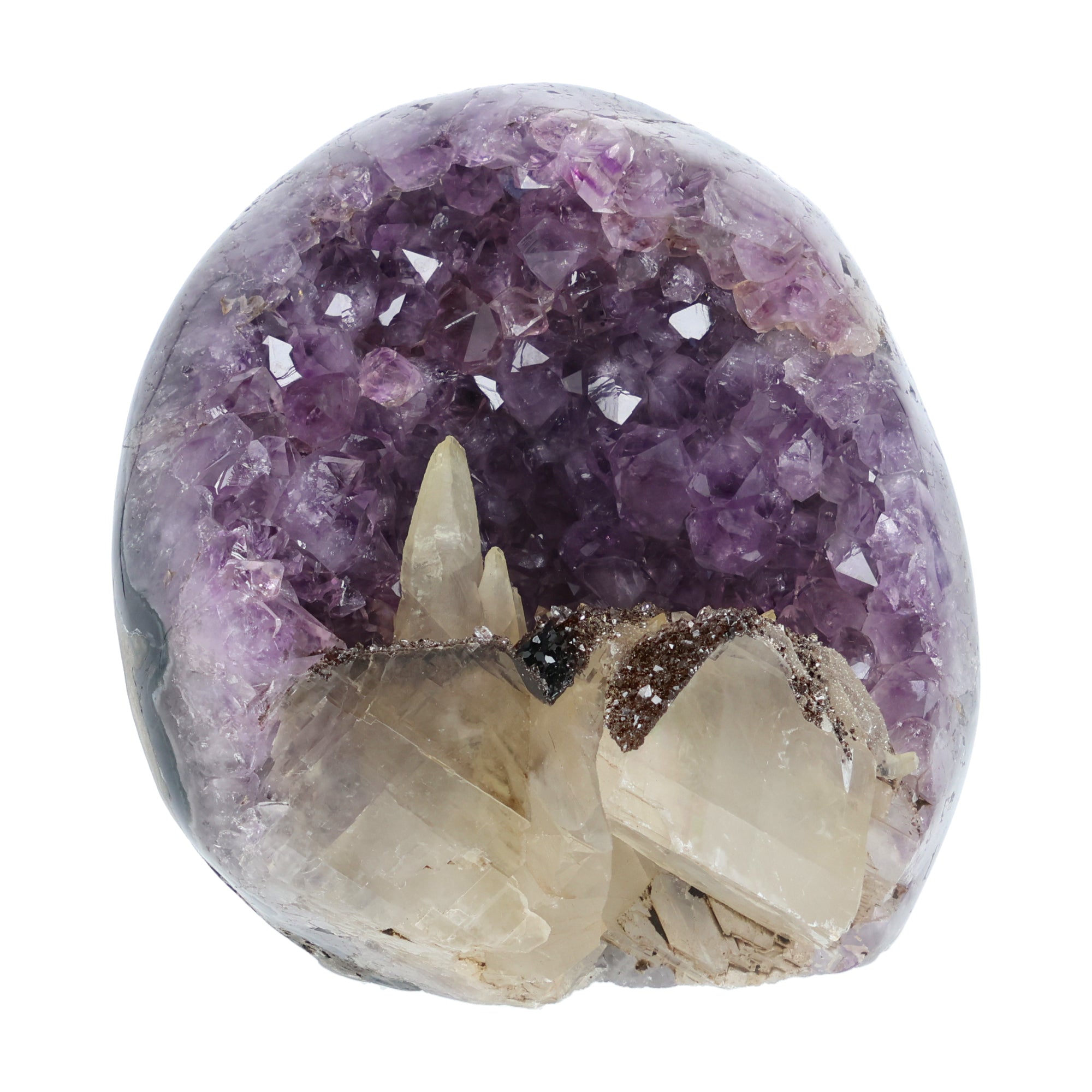 Amethyst mit Calcit aus Uruguay, Amethystkristalle mit hellen Calcitformationen, natürlich gewachsenes Mineralunikat.