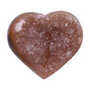Kleines Amethyst Rainbow Herz mit natürlicher Druzy-Kristalloberfläche und Farbspiel aus Violett, Purpur und warmen Naturtönen.