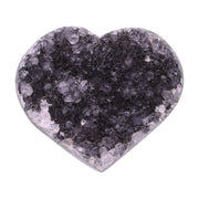 Kleines Amethyst Rainbow Herz mit natürlicher Druzy-Kristalloberfläche und Farbspiel aus Violett, Purpur und warmen Naturtönen.