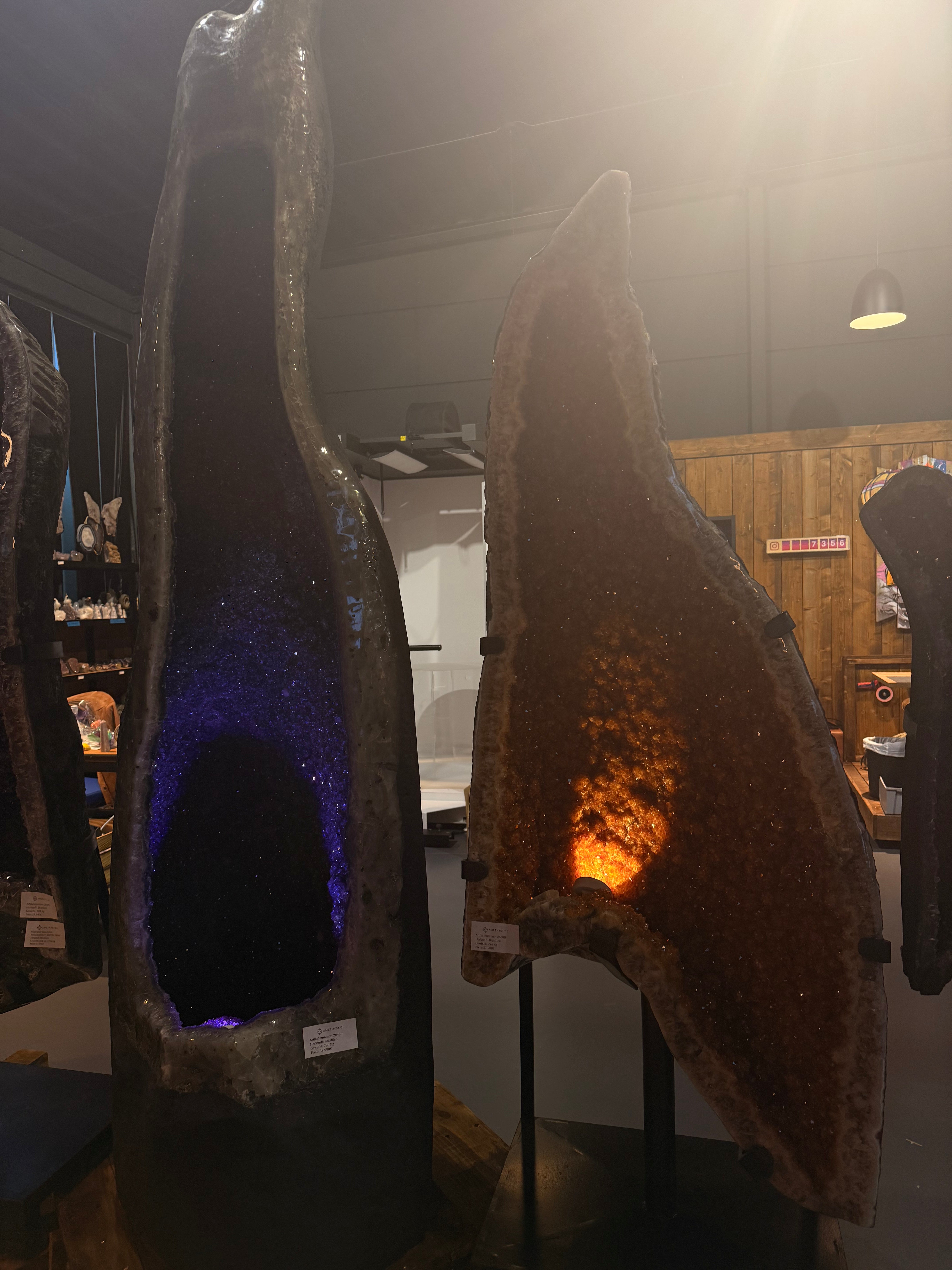 Amethyst-Kathedrale „Midnight Cathedral“ - 780 Kg (#147)