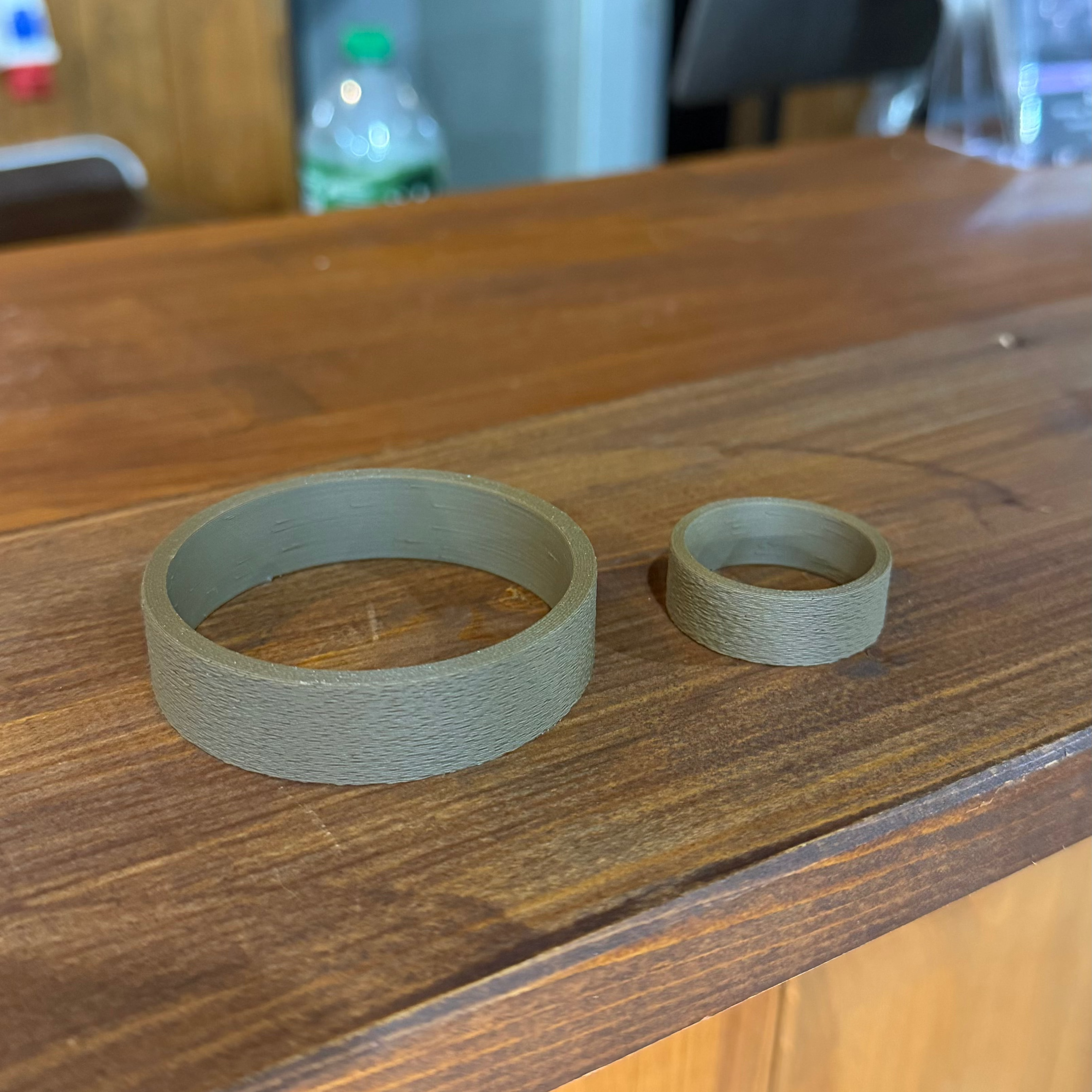PVA Kugel- & Eierständer in Holzoptik – 3,5 cm & 7 cm (#885)