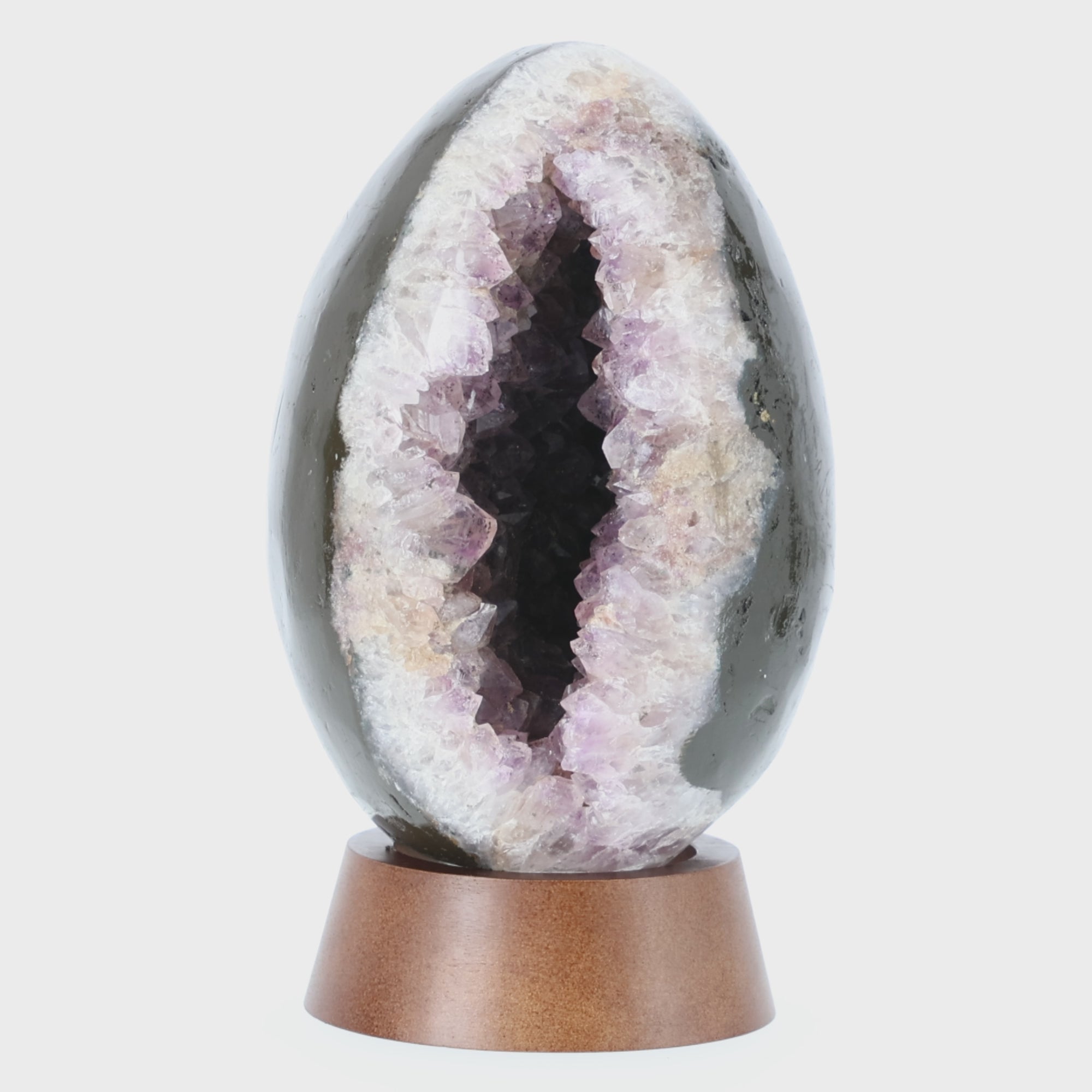 Video laden: Royal Amethyst | Exklusives Amethyst Ei aus Brasilien | 4,637 kg (#564)