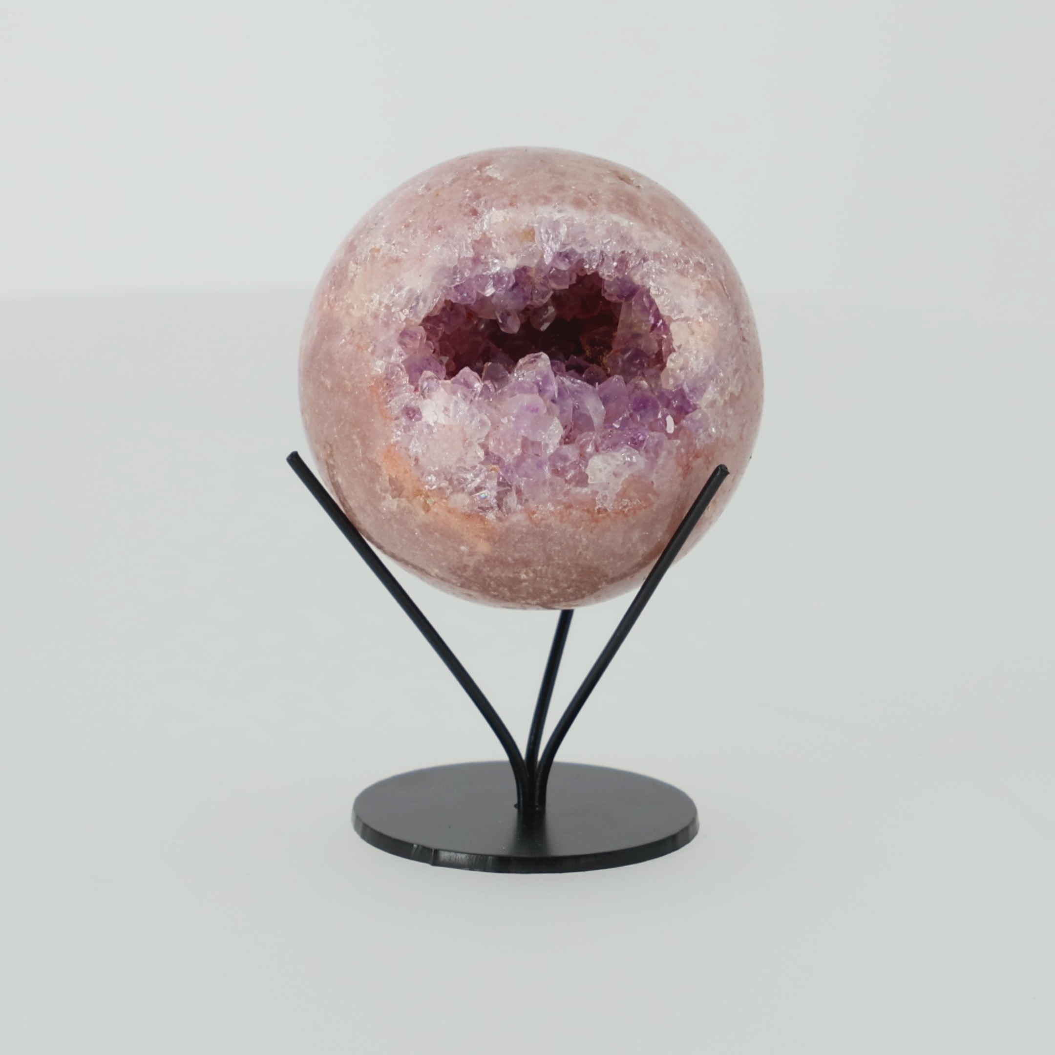 Video laden: Pink Amethyst Sphere - Crystal Cavern