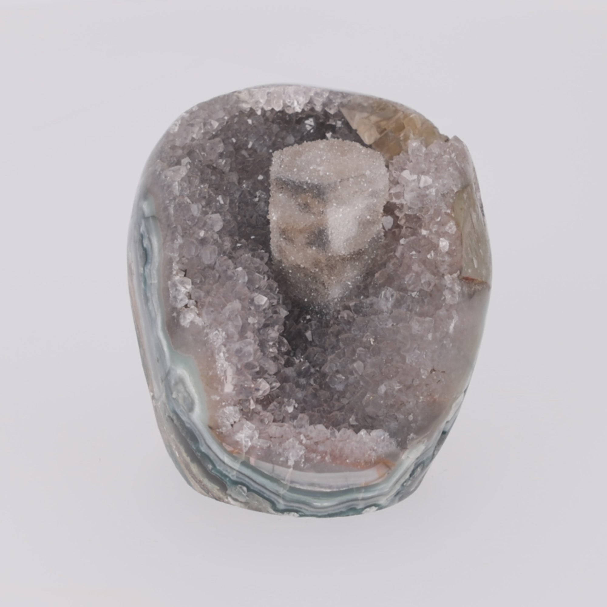 Video laden: Crystal Lagoon ✦ Amethyst-Druse mit Calcit aus Uruguay | 924 g  (#845)