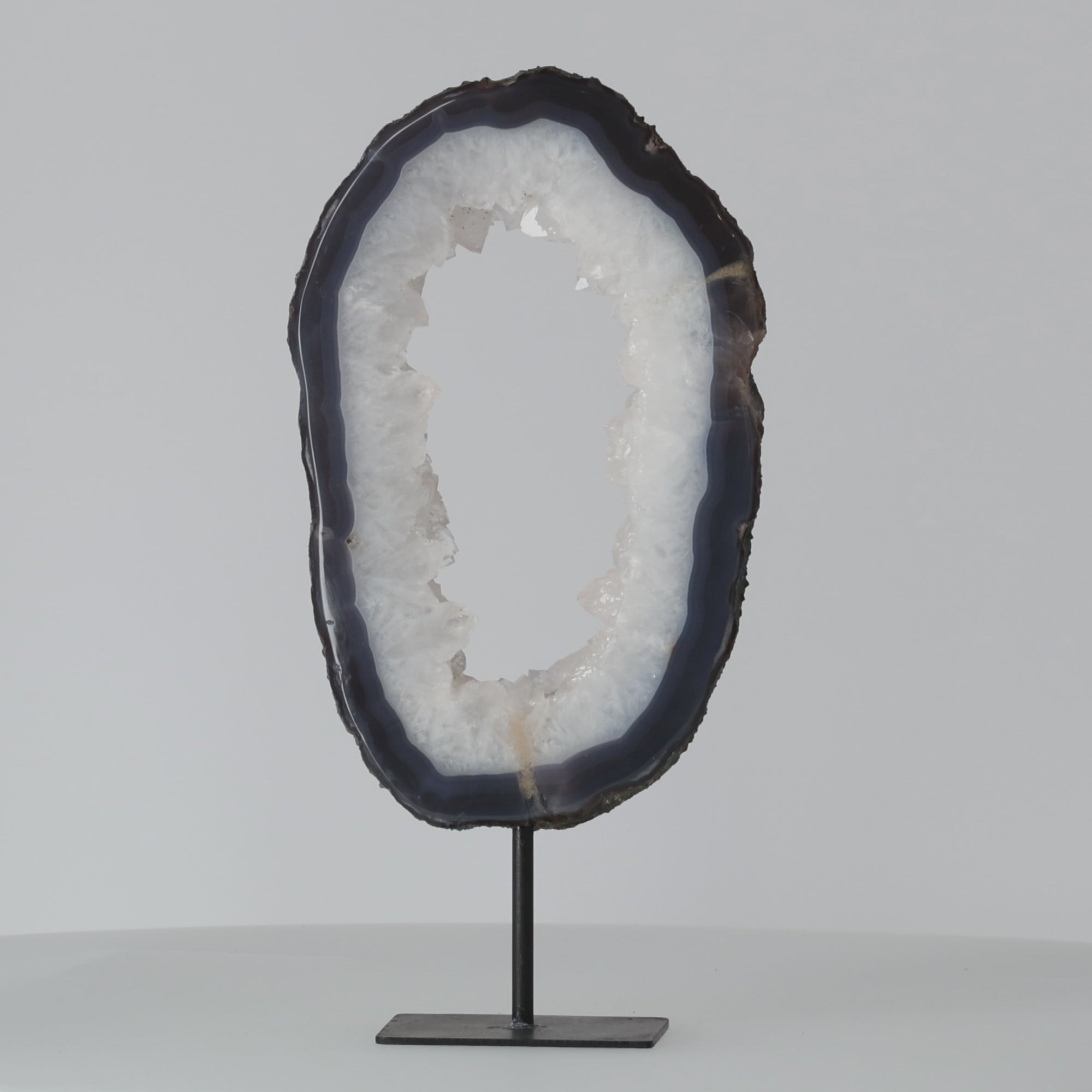 Video laden: Gateway of Light | Amethyst Portalscheibe aus Brasilien | 2.200g  (#689)