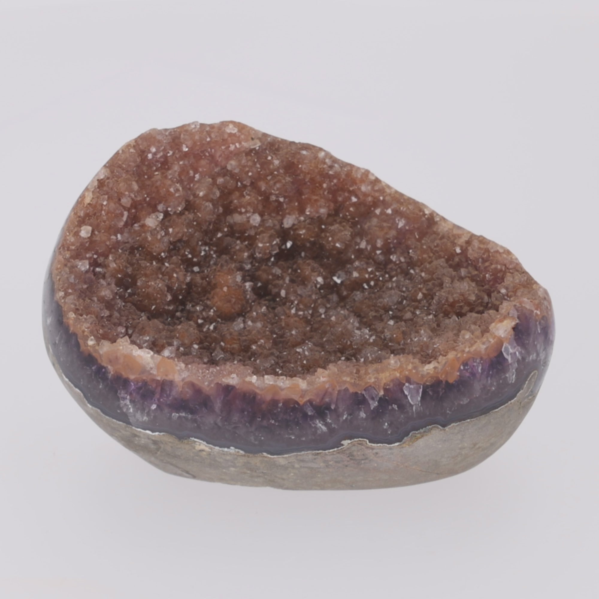 Video laden: Ember Bowl ✦ Amethyst-Druse aus Uruguay | 925 g (#831)