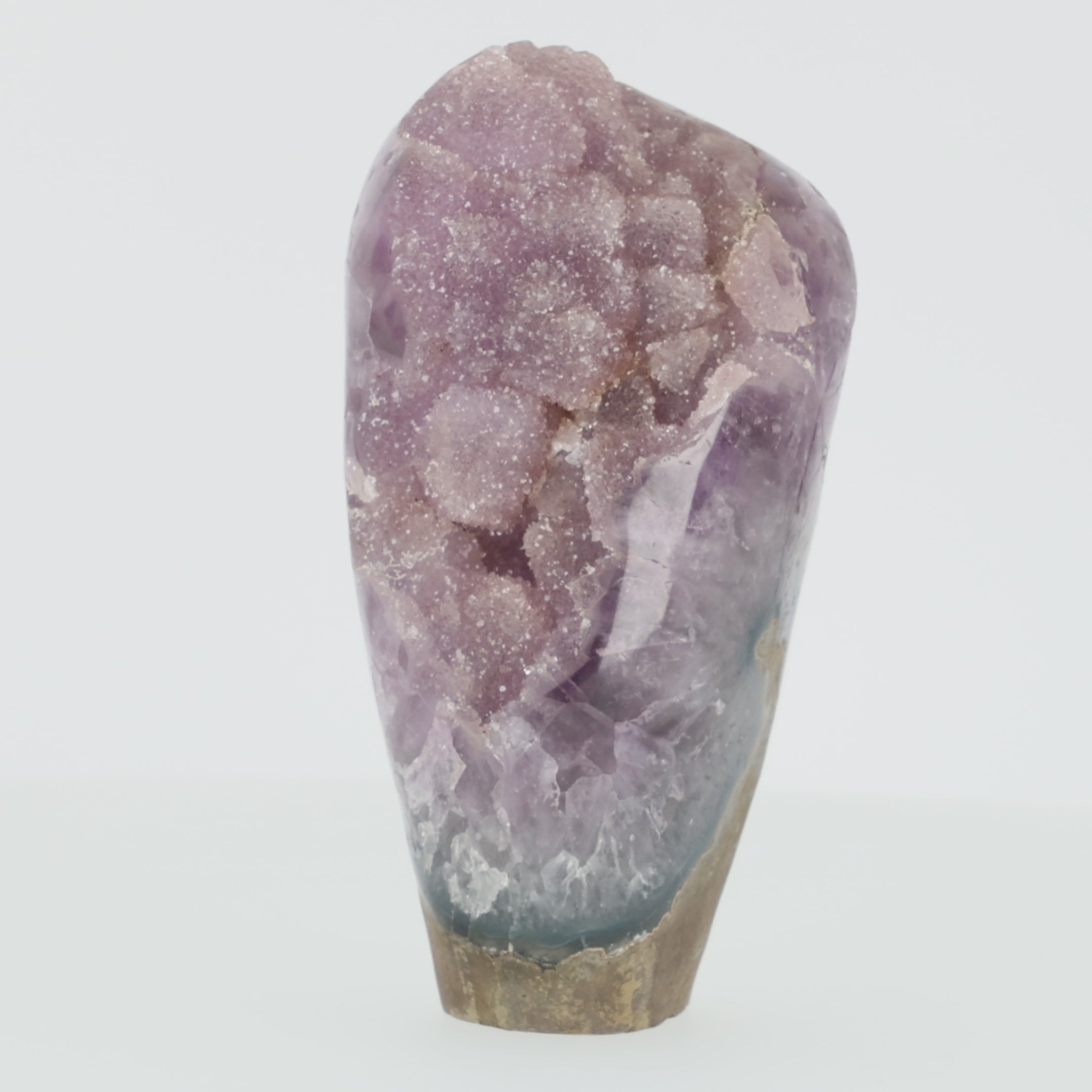 Video laden: Nebelschleier von Avelora – Außergewöhnliche Amethyst-Geode aus Uruguay (#519)
