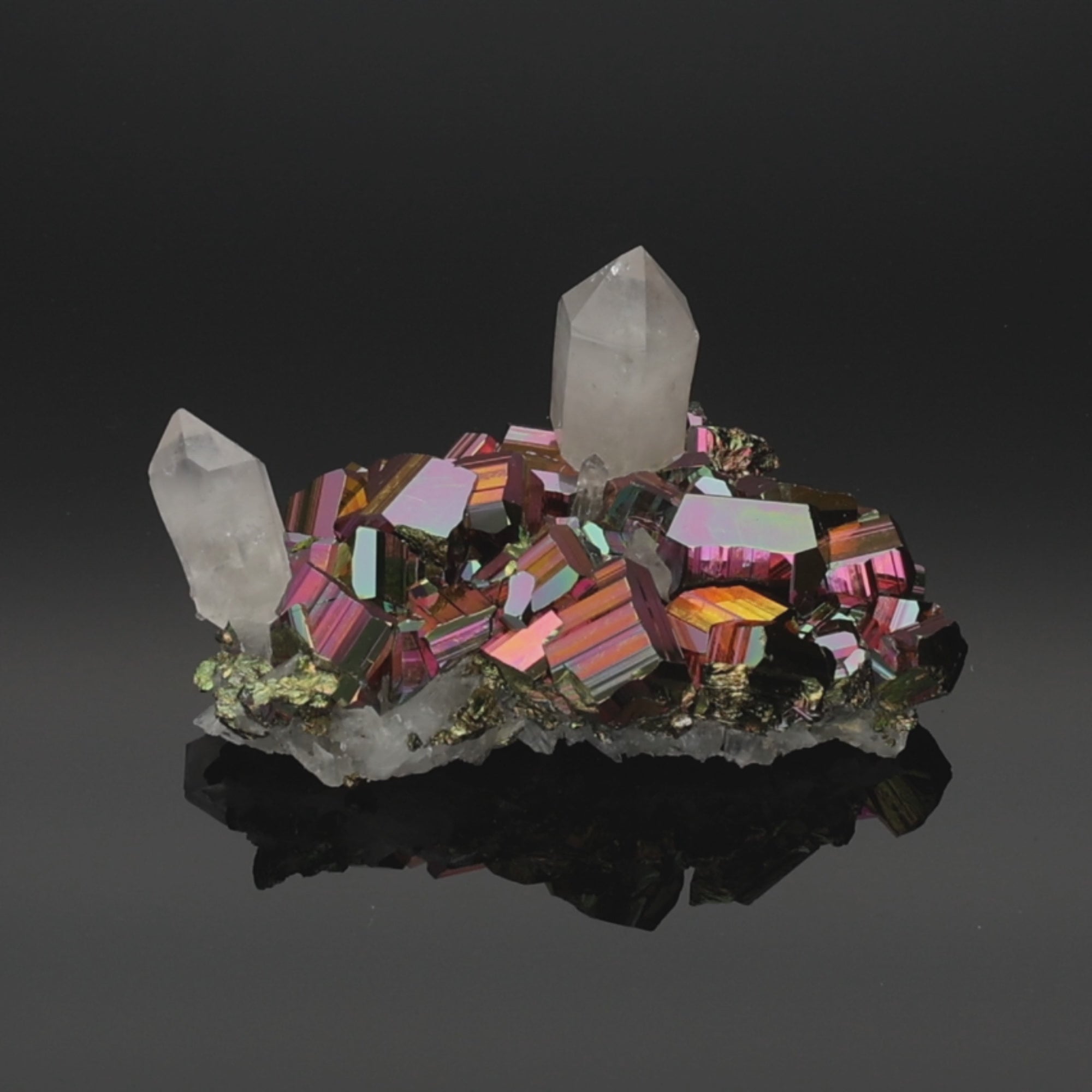 Video laden: Prism Core – Rainbow Pyrit aus Borneo, Indonesien – 147 g – Mineralien-Unikat (#1082)