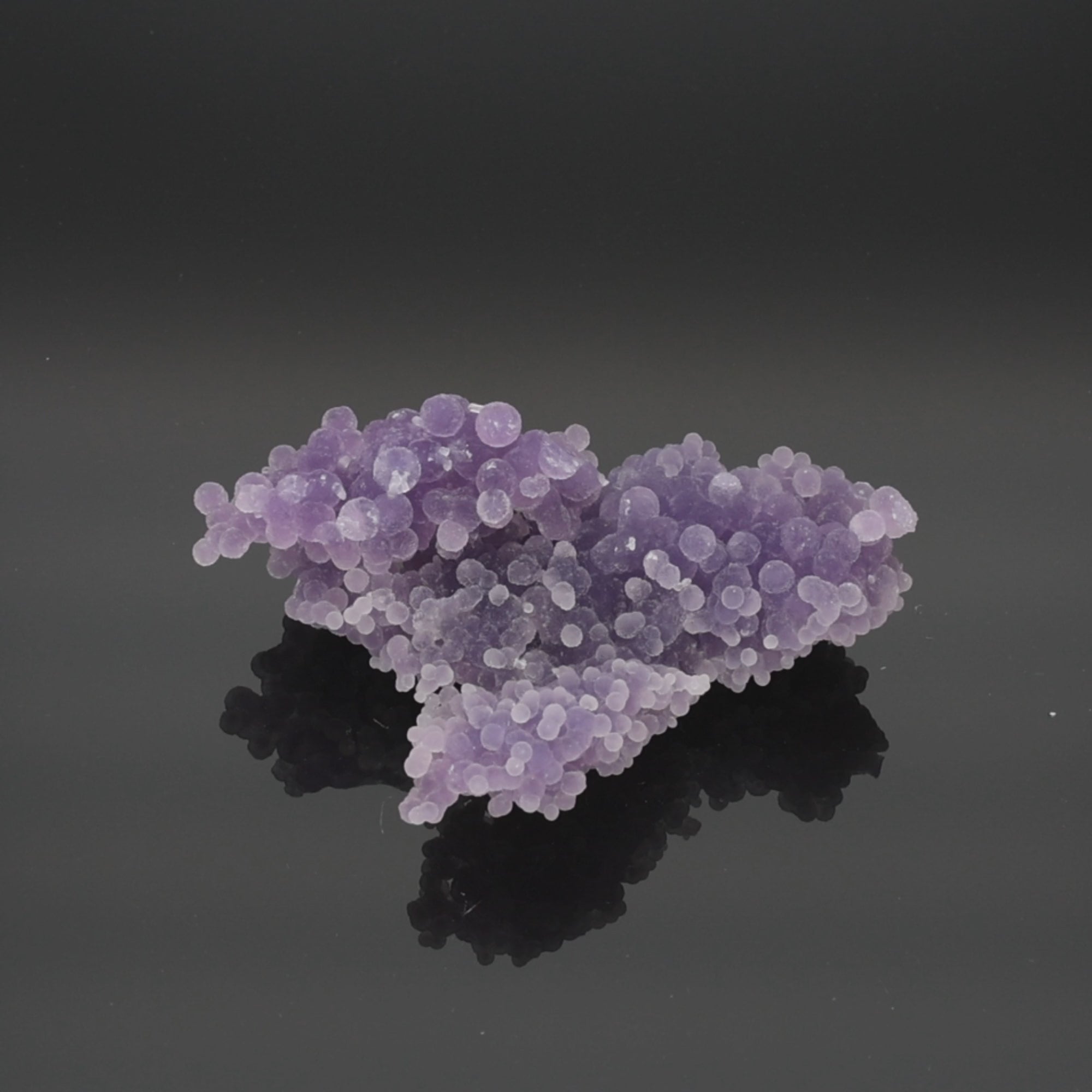 Video laden: Purple Riftstorm – 81,57 g Traubenachat aus Indonesien (#1329)