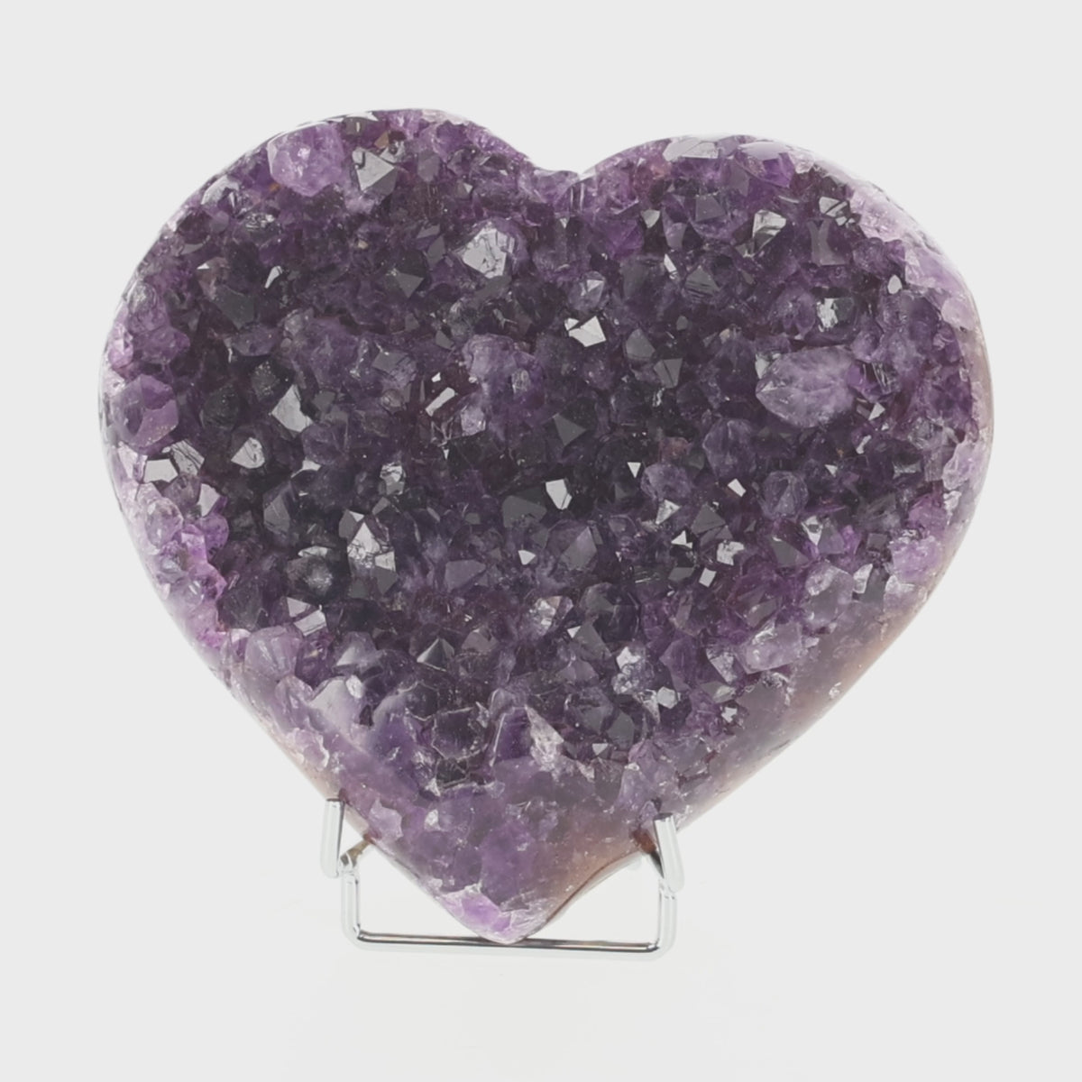 Video laden: Amethyst Herz aus Uruguay mit natürlicher Kristalldruse  (#1500)