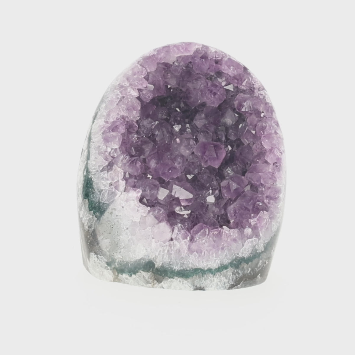 Load video: Amethyst Cut Base - AA Quality - 938 g  (#1529)
