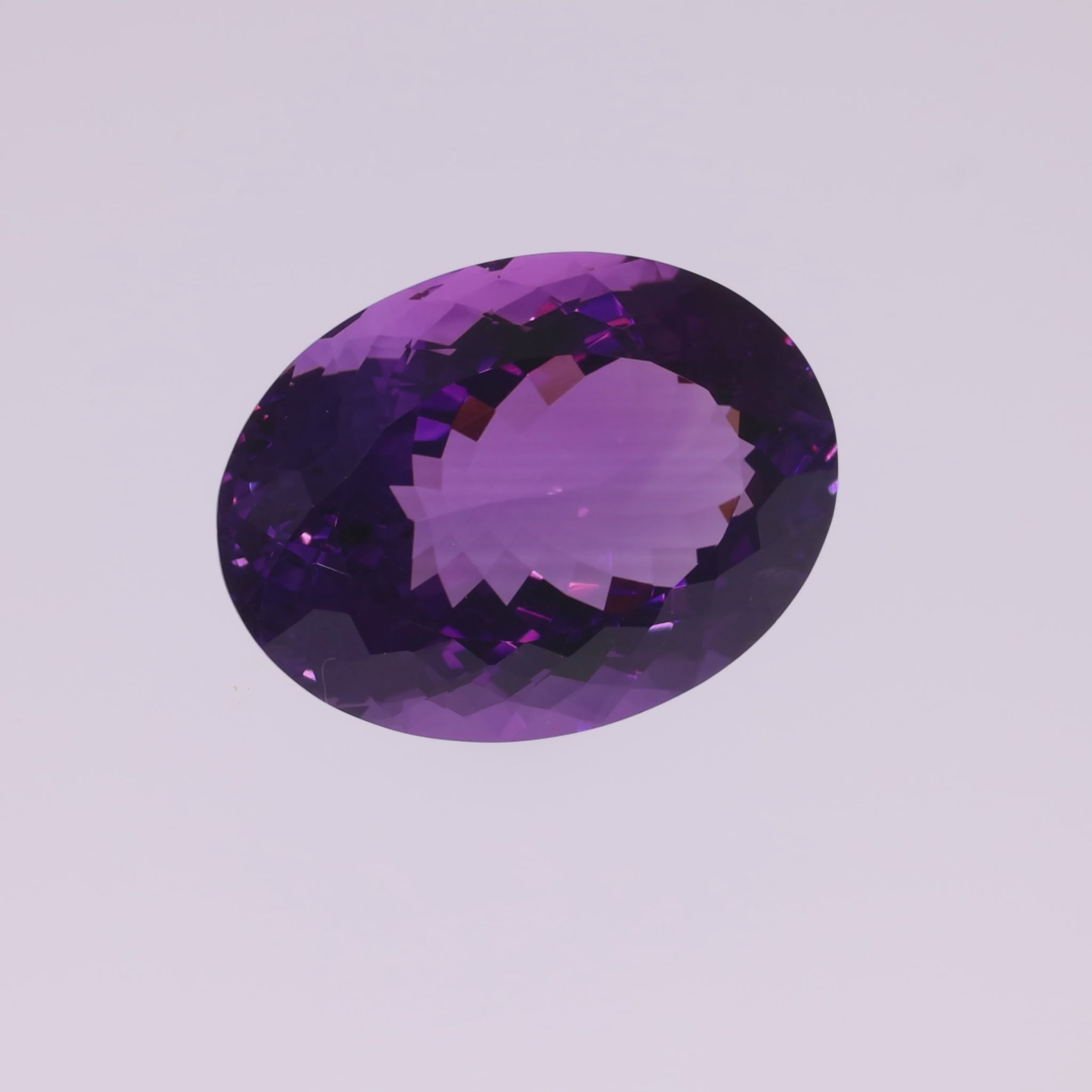 Video laden: 27,45 ct Amethyst Ovalschliff - Erstklassige Reinheit aus Brasilien