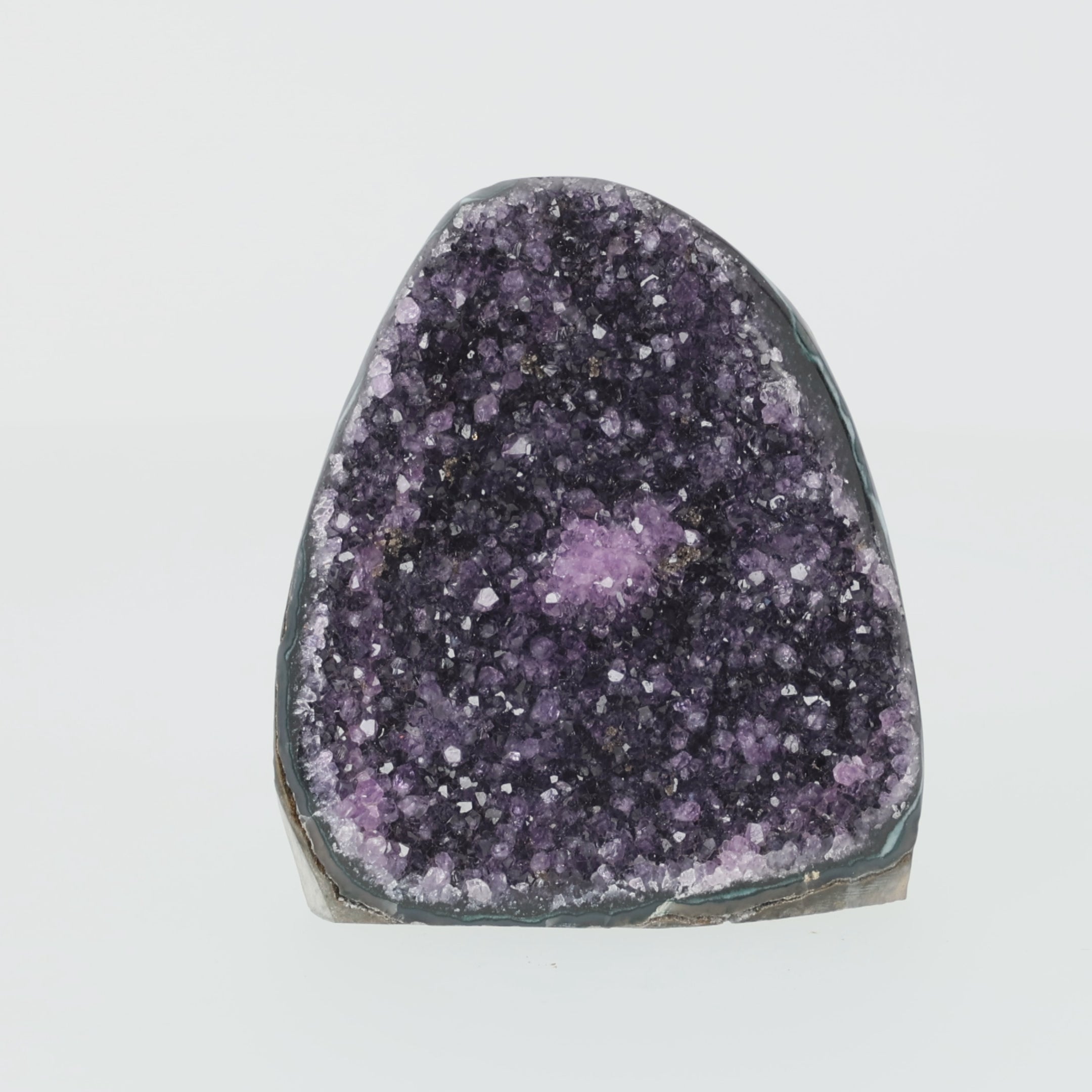Load video: Amethyst Cut Base - Extra Quality aus Uruguay (#557)