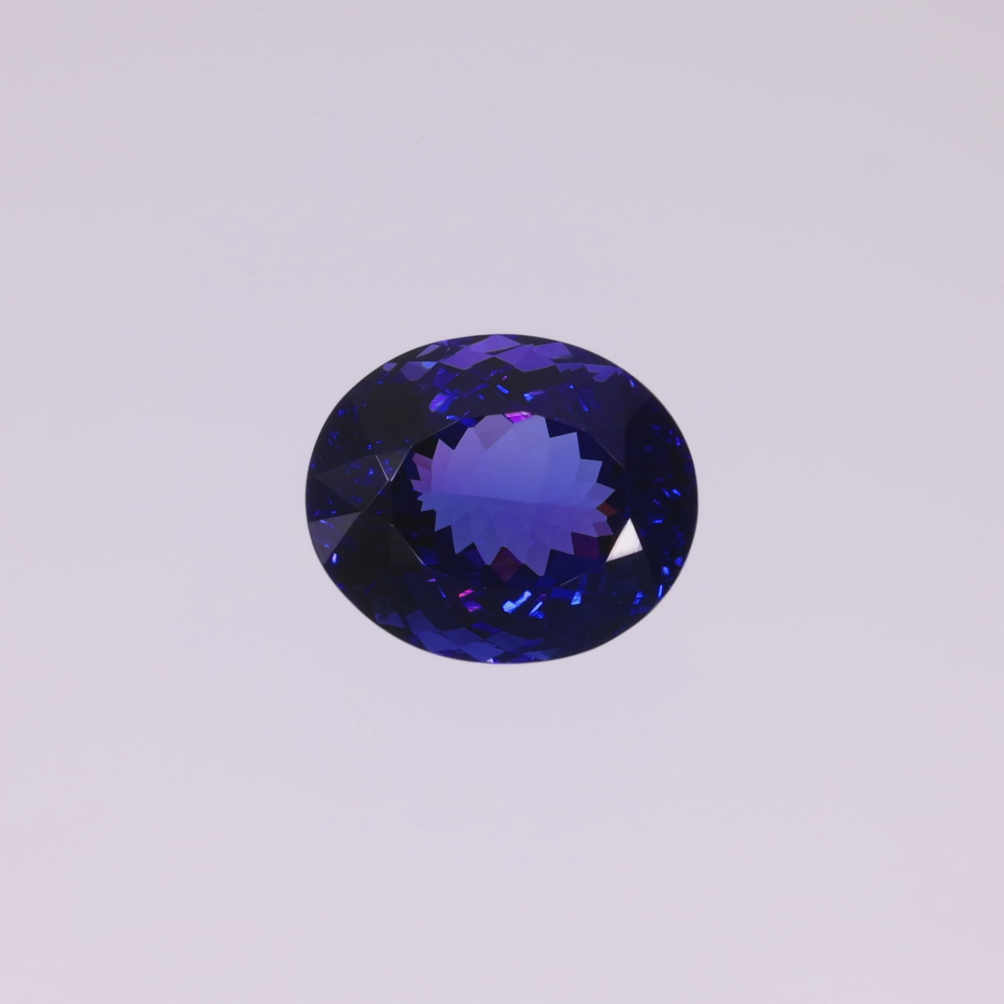 Video laden: Tansanit "Blue Mirage" 20,02 ct - Intense Violetish Blue - IGI Certified