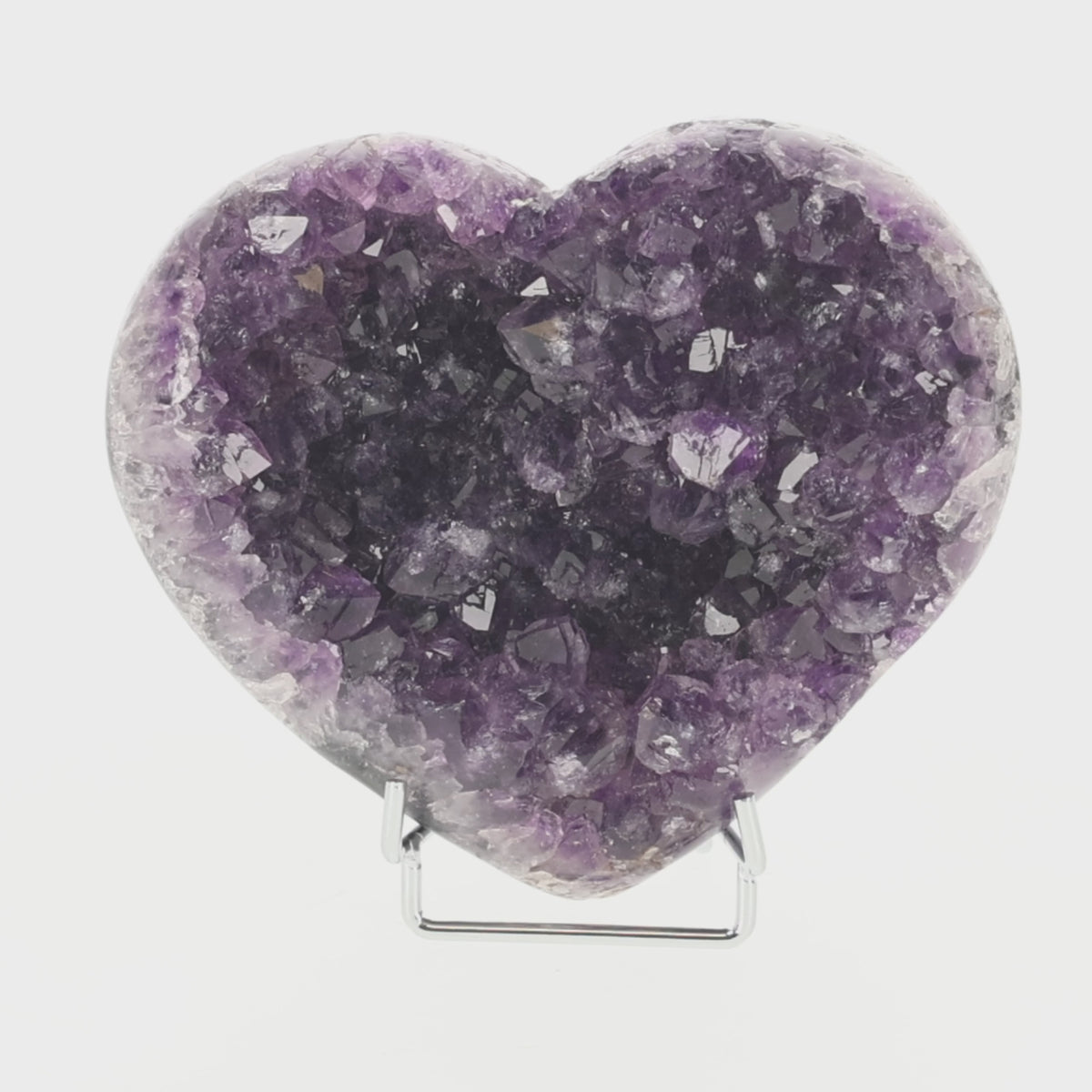 Load video: Amethyst Herz aus Uruguay mit natürlicher Kristallstruktur (#1501)