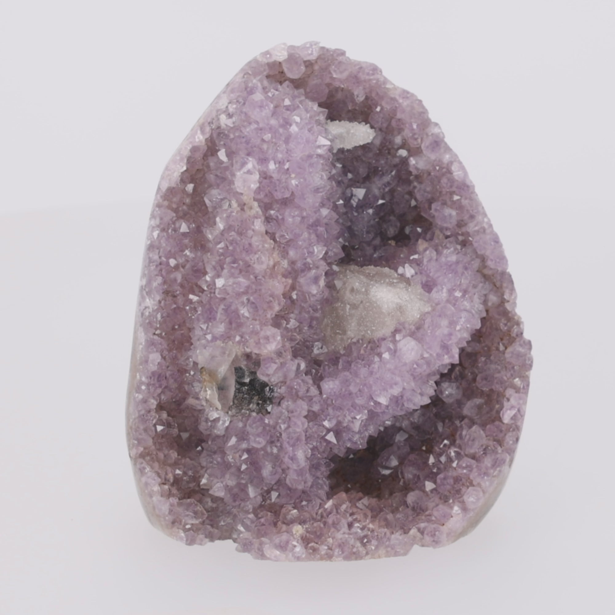 Video laden: Lavender Fortress ✦ Amethyst mit Calcit &amp; Turmalin-Einschlüssen – 2290 g Kristall-Unikat (#956)