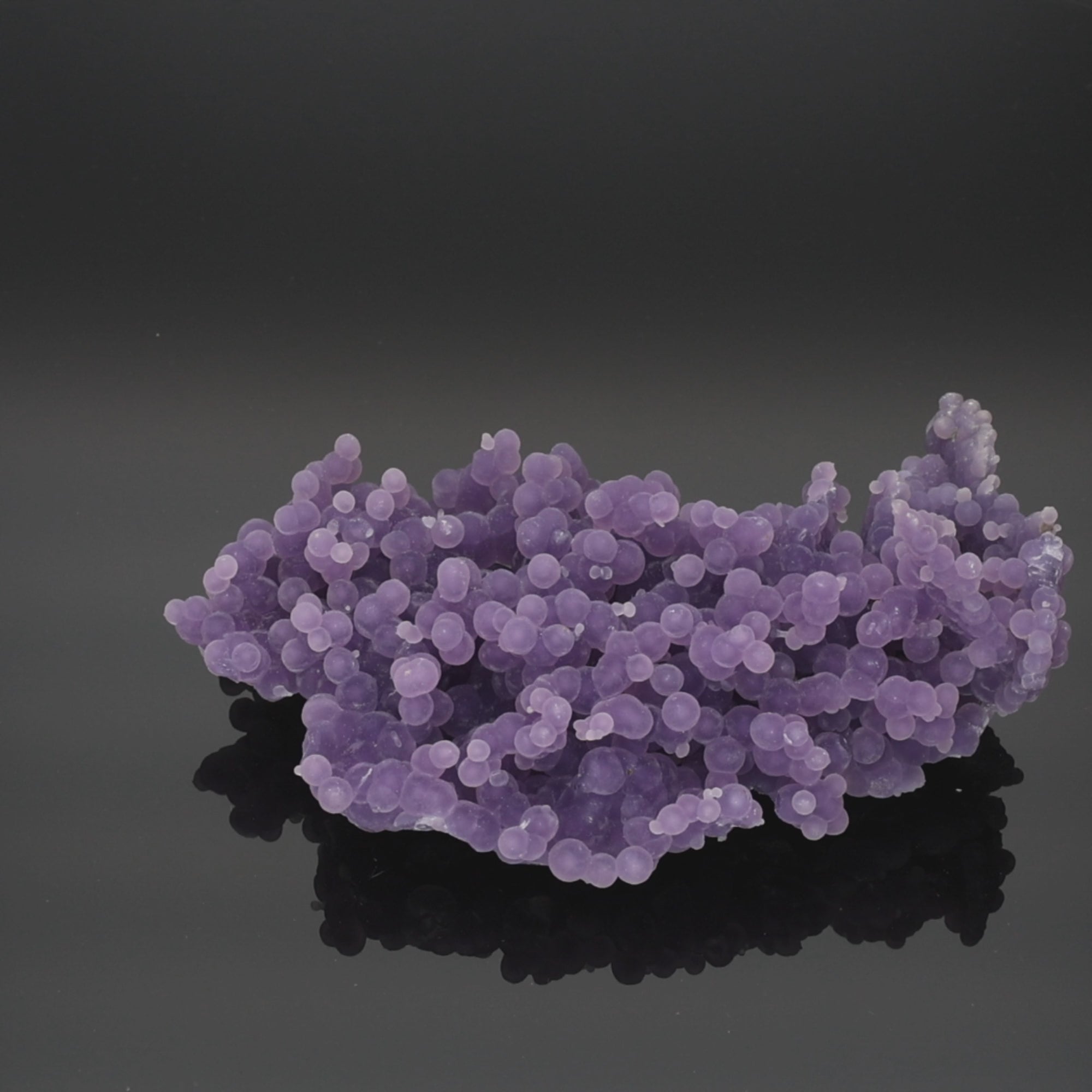 Load video: Purple Grape – 158 g Traubenachat aus Indonesien (#1287)