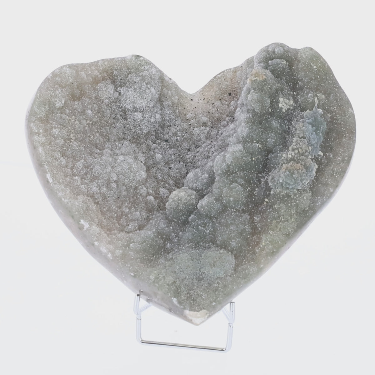 Load video: Verdantia – Agate Heart with Chalcedony Crystal Formation (#396)