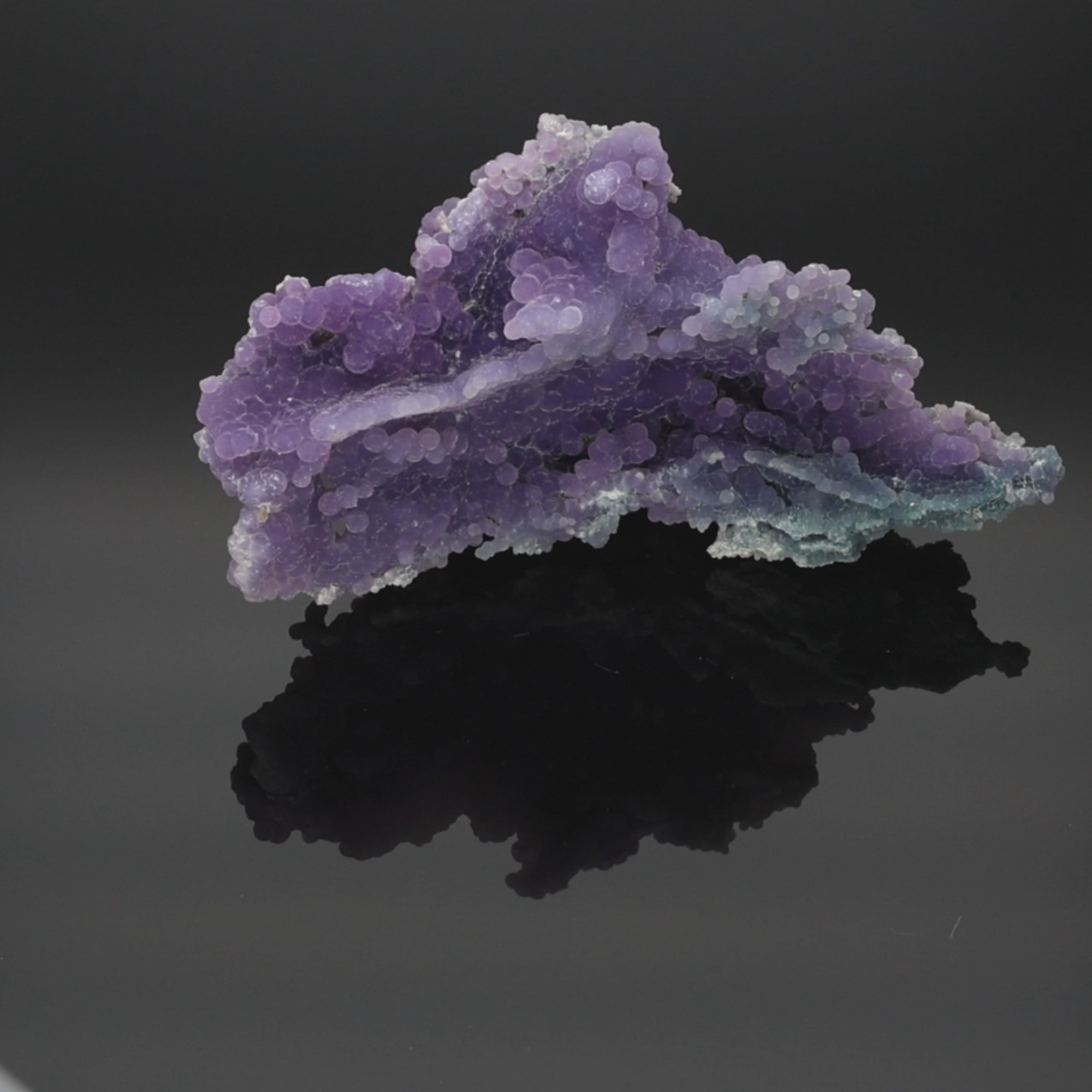 Video laden: Violet Colossus – 207 g Traubenachat aus Indonesien (#1314)