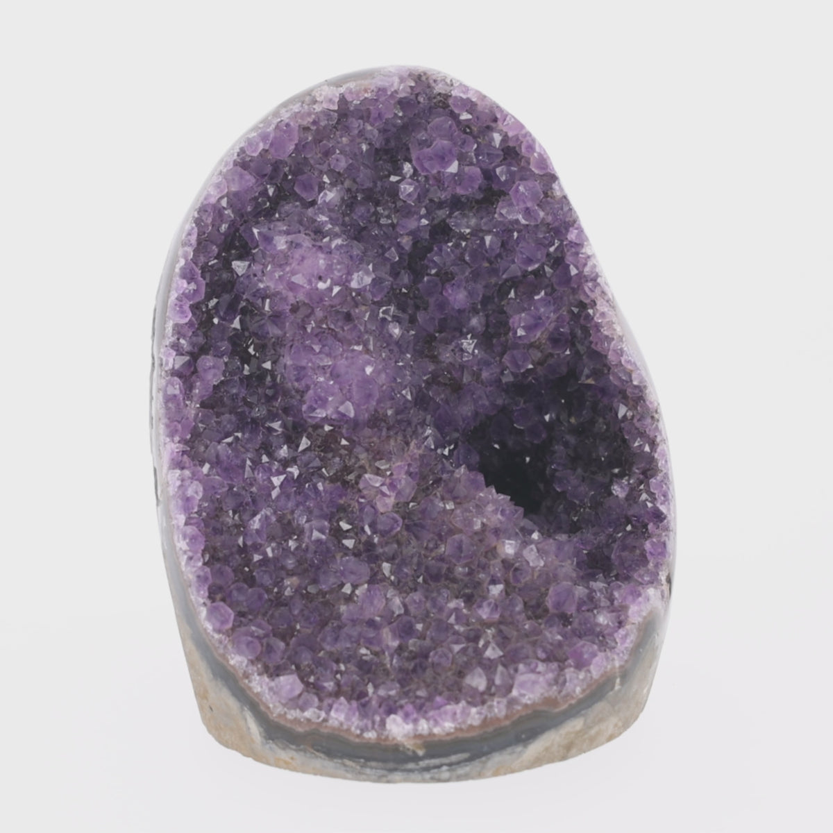 Video laden: Amethyst Cut Base - AAA Quality - 1098 g (#1444)