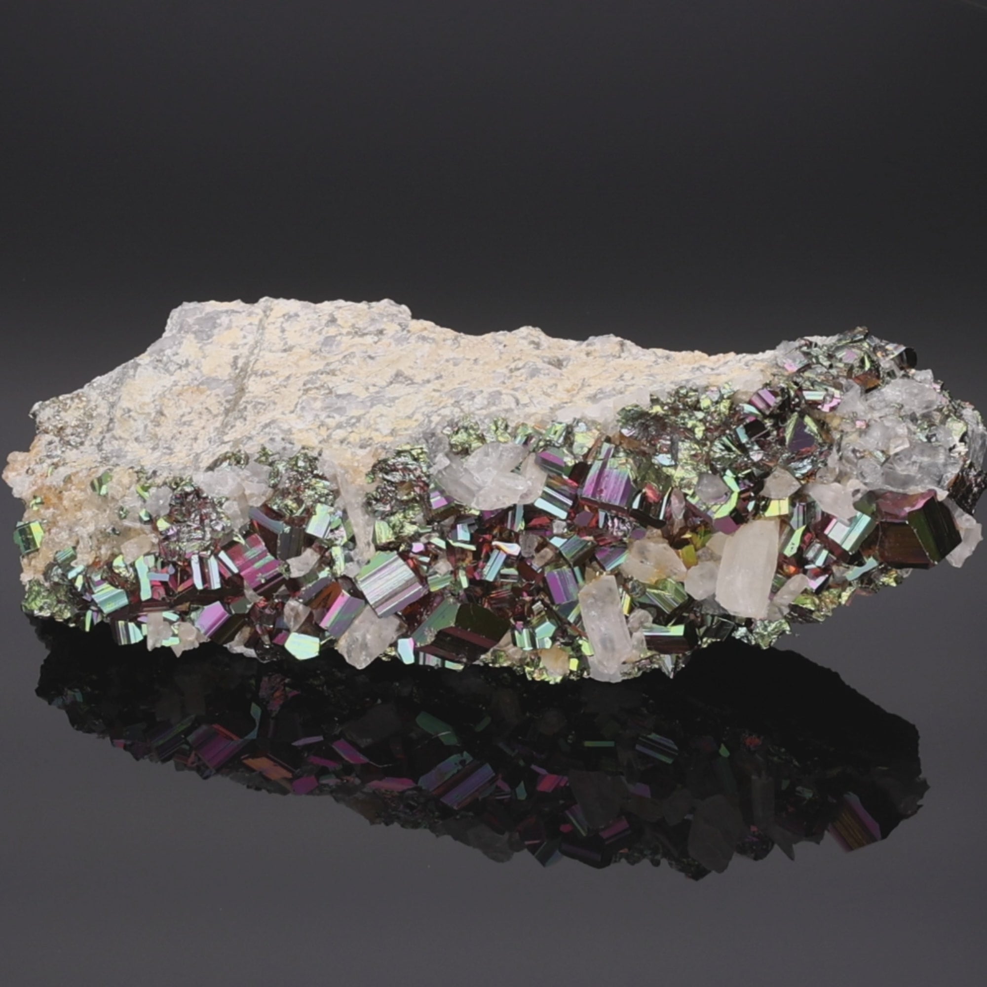 Video laden: Crystal Dominion – Rainbow Pyrit aus Borneo, Indonesien – 475 g (#1364)