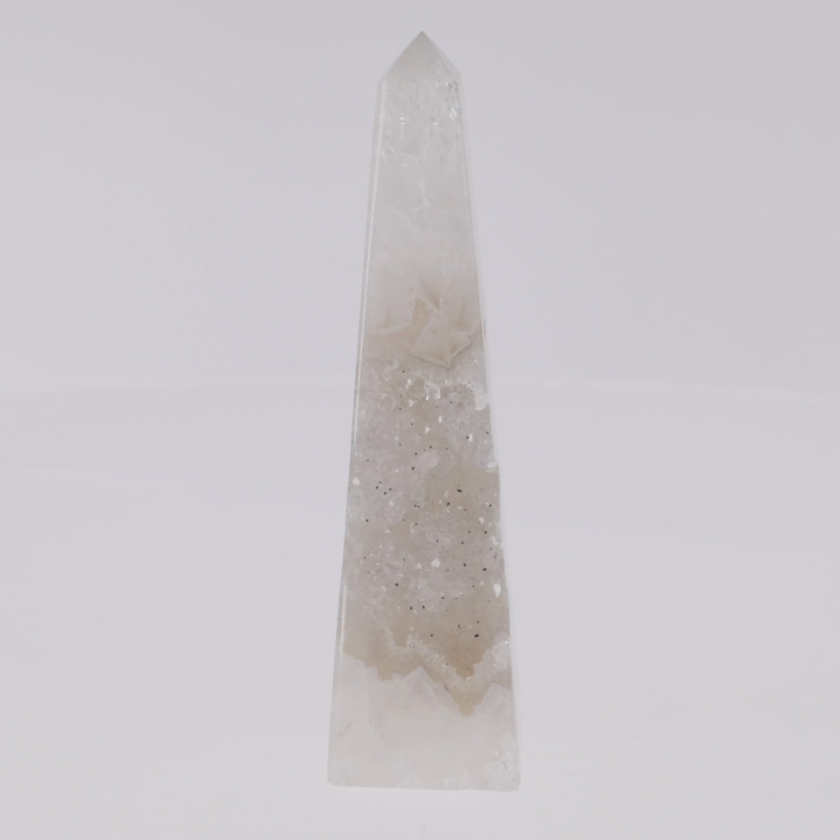 Video laden: Achat Obelisk aus Brasilien mit natürlicher Kristallstruktur (#1492)