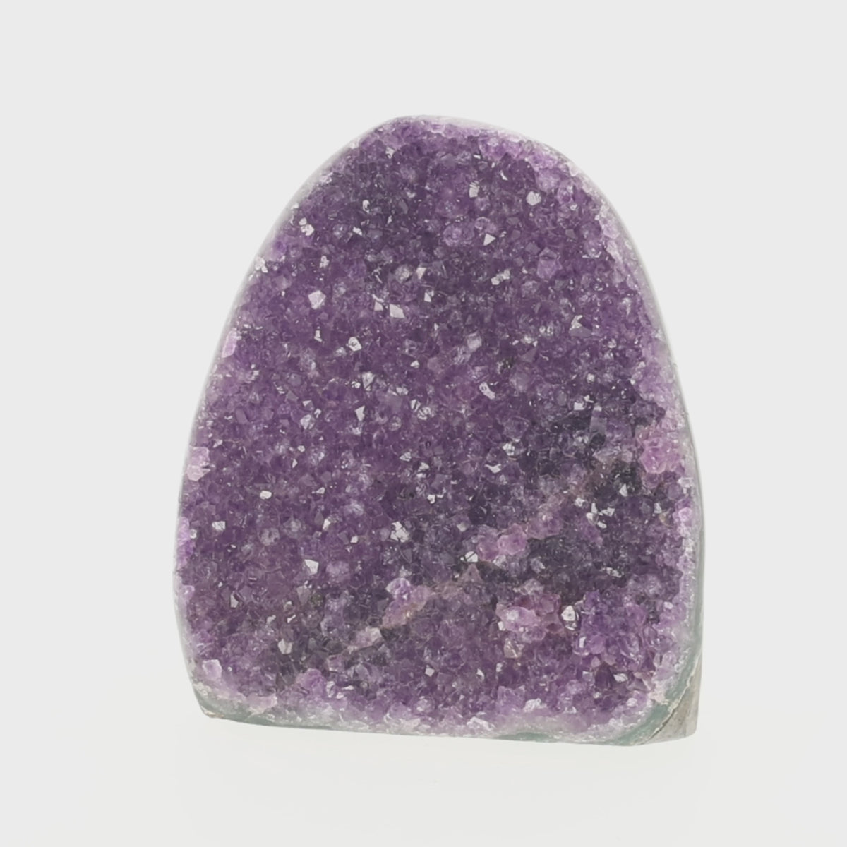 Load video: Amethyst Cut Base mit  - AA Quality - 1211 g  (#1533)