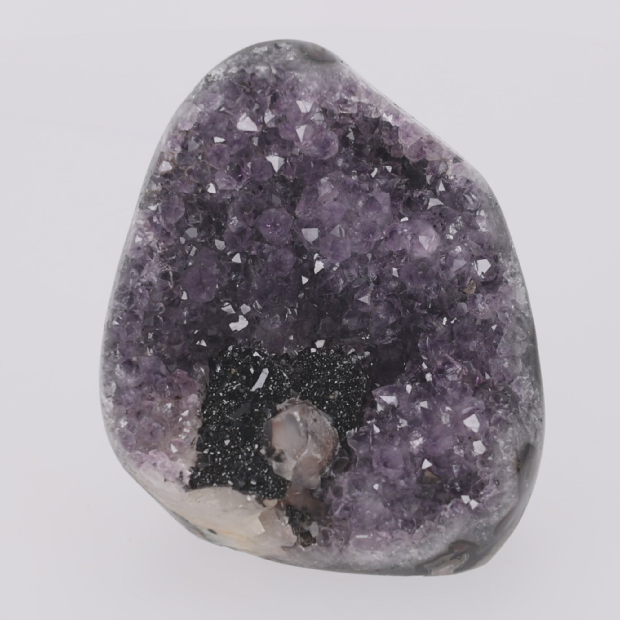 Video laden: Shadow Amethyst ✦ Amethyst mit Calcit &amp; Turmalin | 1145 g Unikat (#957)